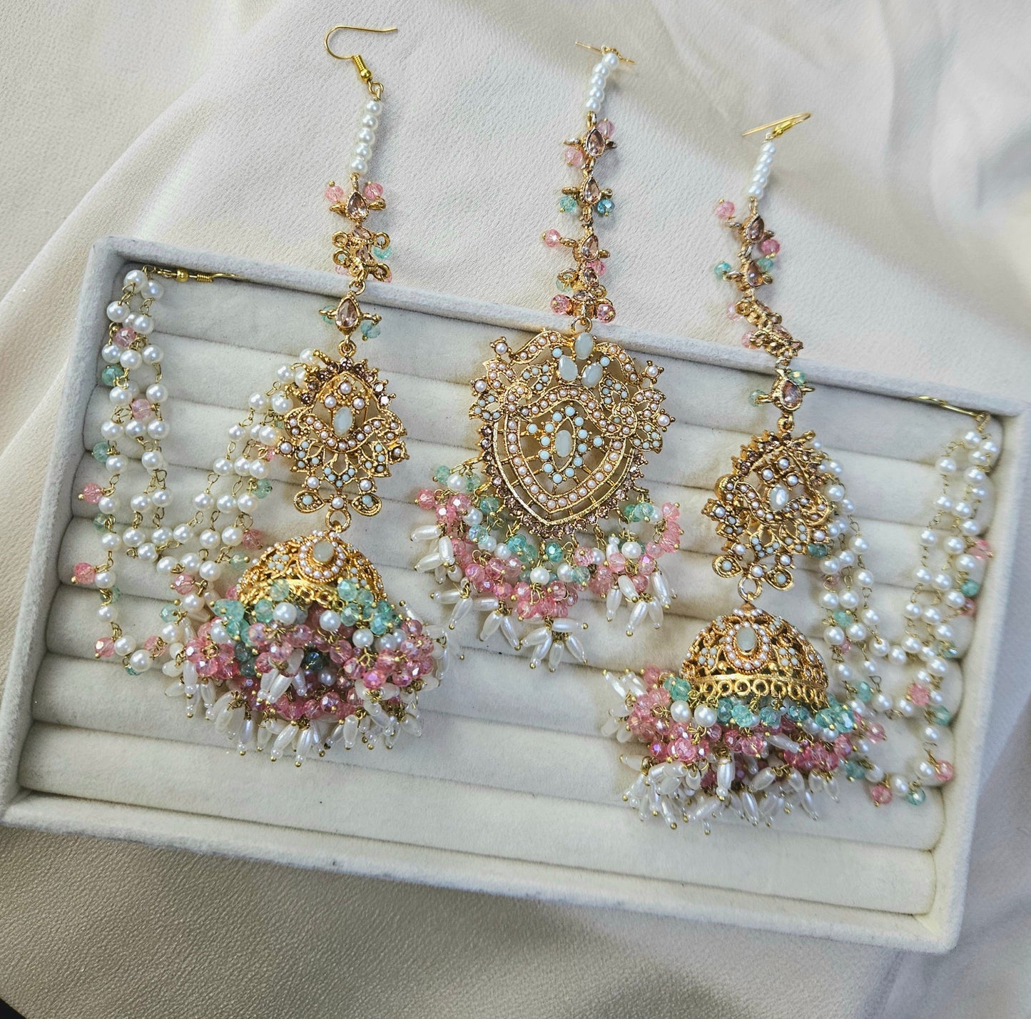 Hadia earring & tikka set ~ pink & aqua