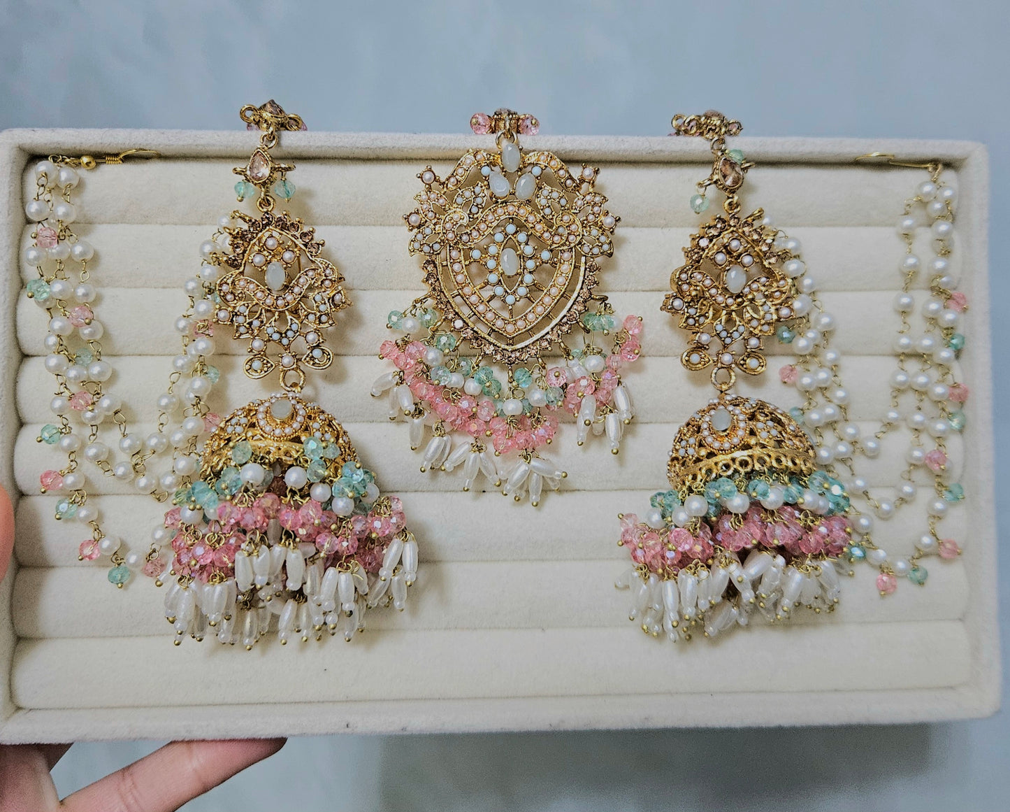 Hadia earring & tikka set ~ pink & aqua