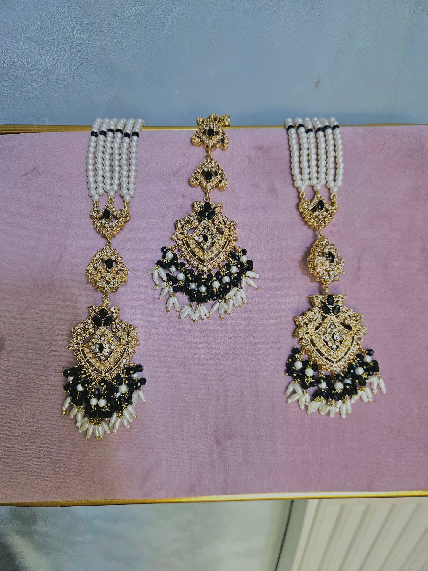 Heeriye earring & tikka set ~ black