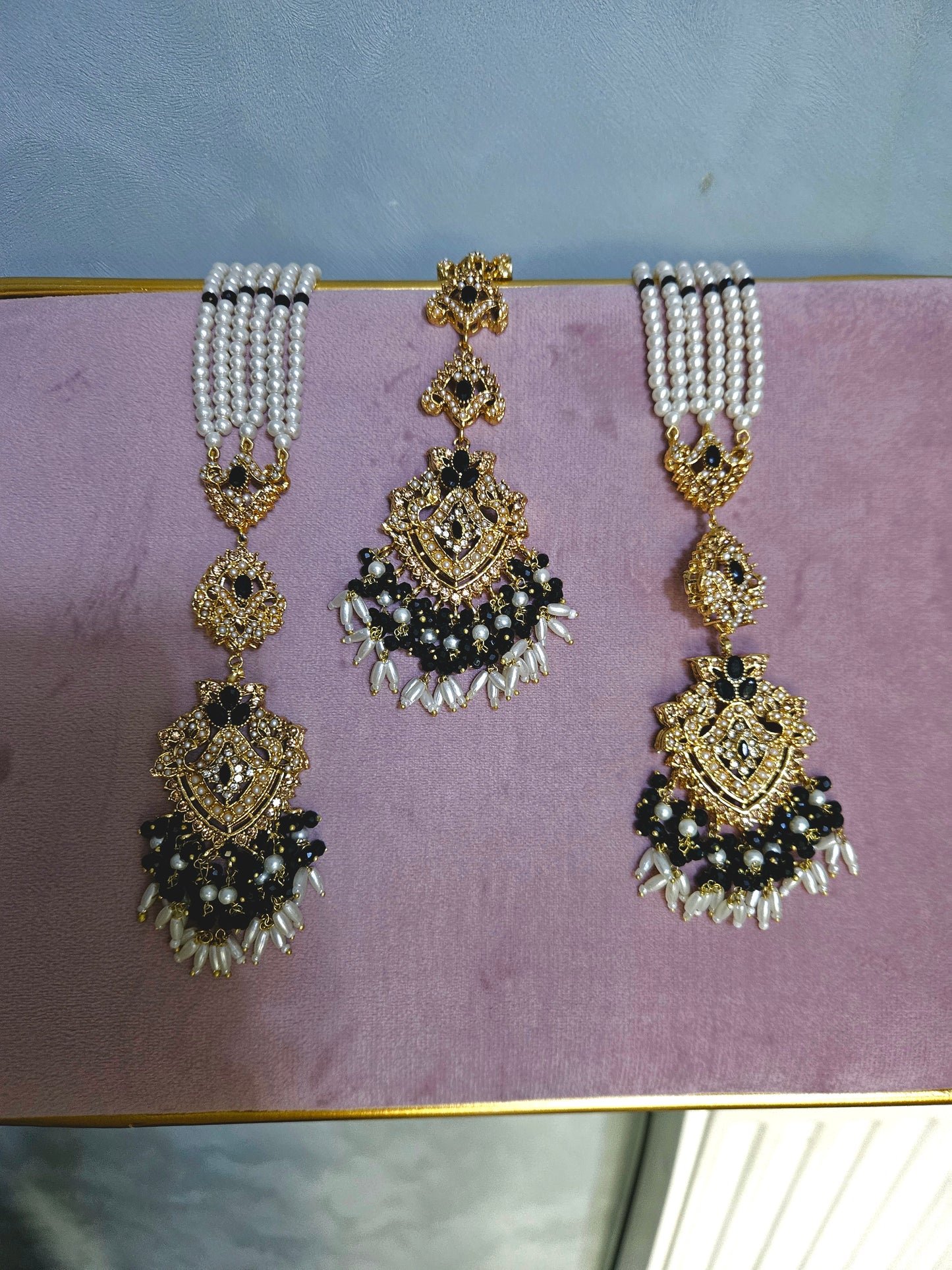 Heeriye earring & tikka set ~ black