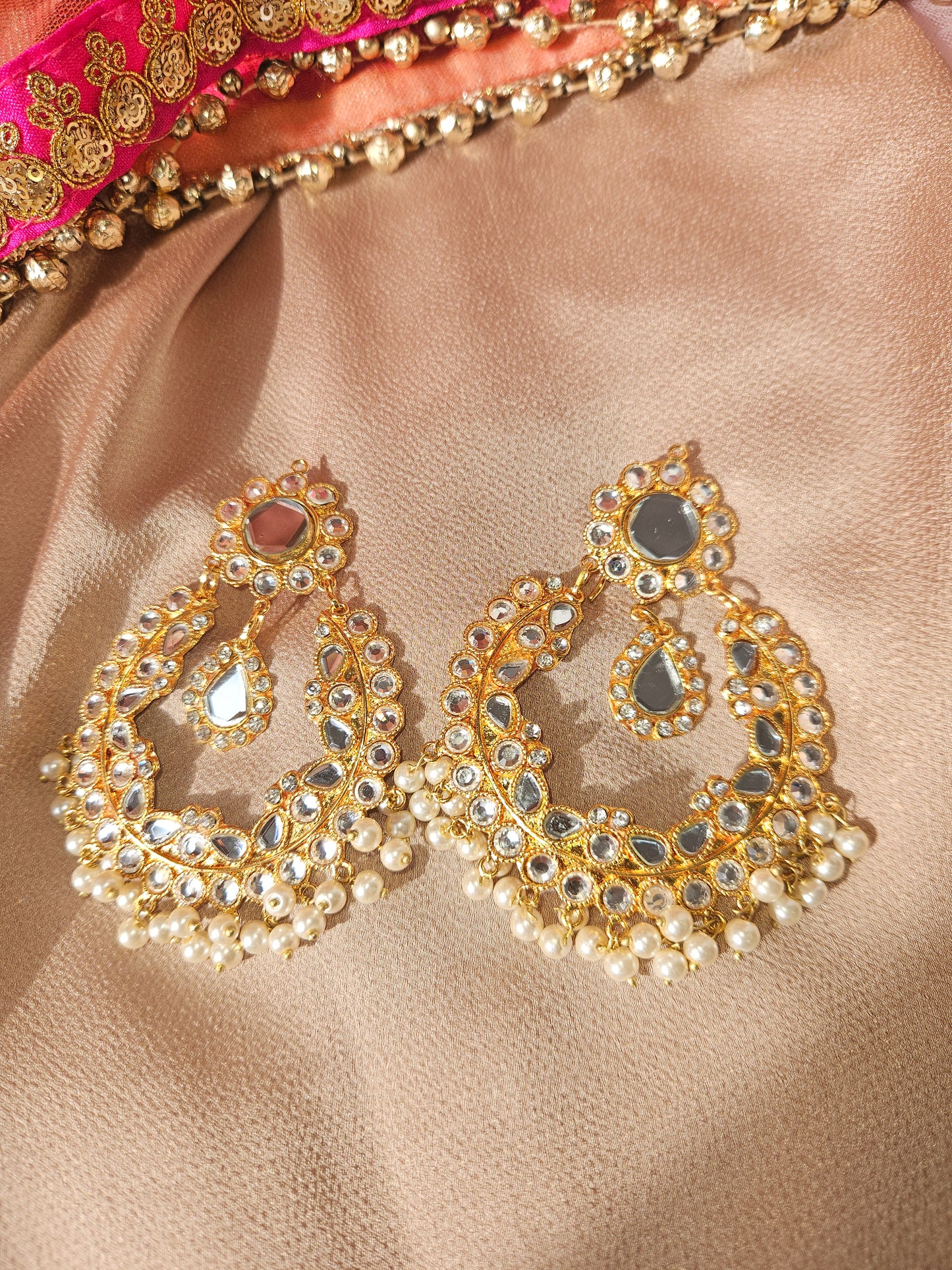 Eesha earrings GOLD