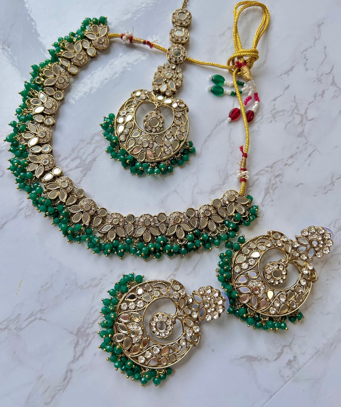 Sofia jewellery set ~ Dark green