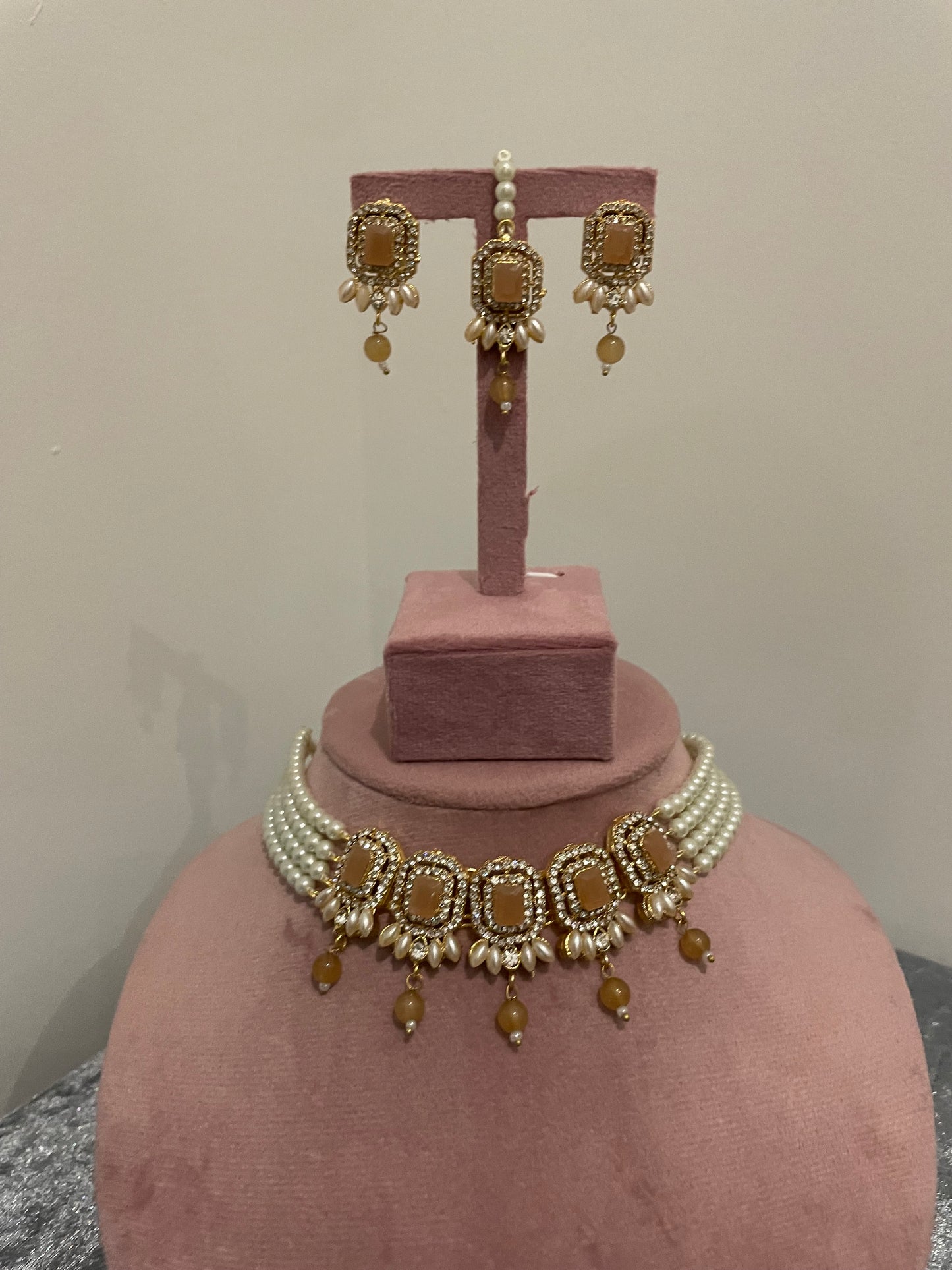 Nusrat jewellery set -Peachy champagne