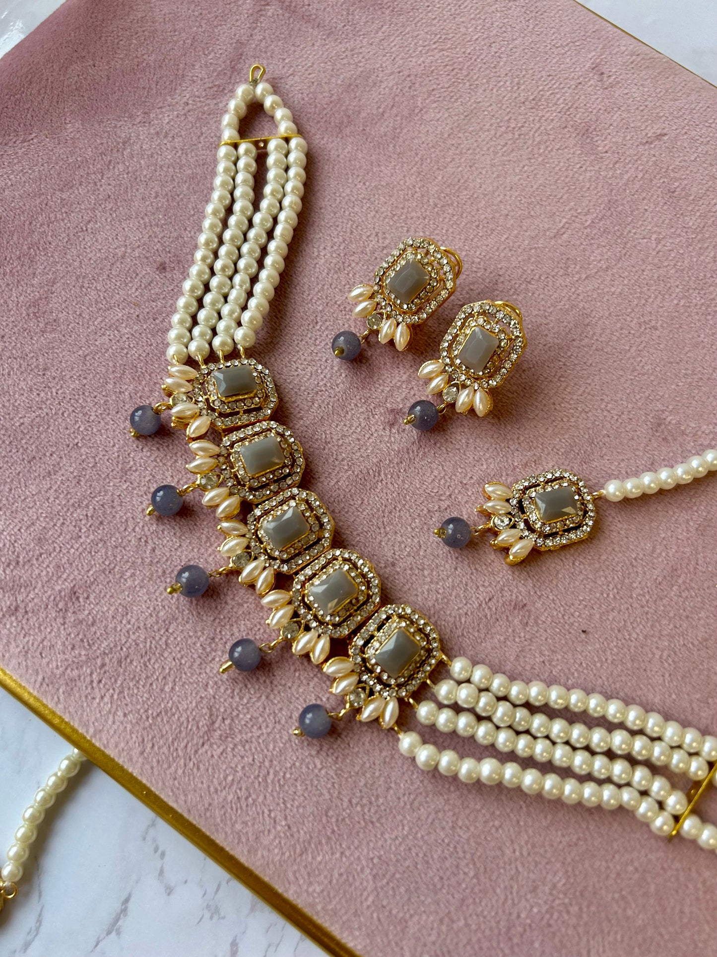 Nusrat jewellery set -pearl grey