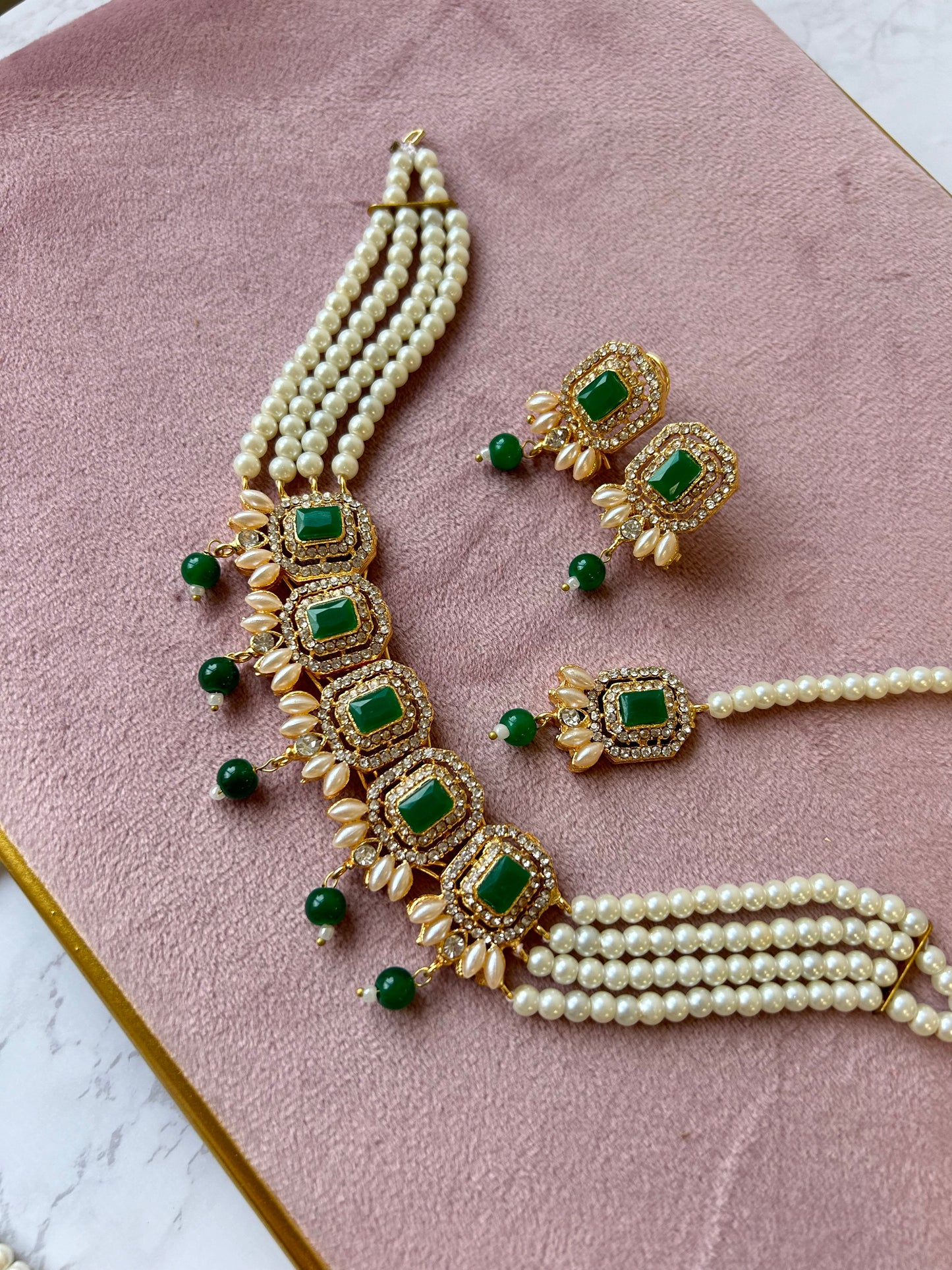 Nusrat jewellery set -Green