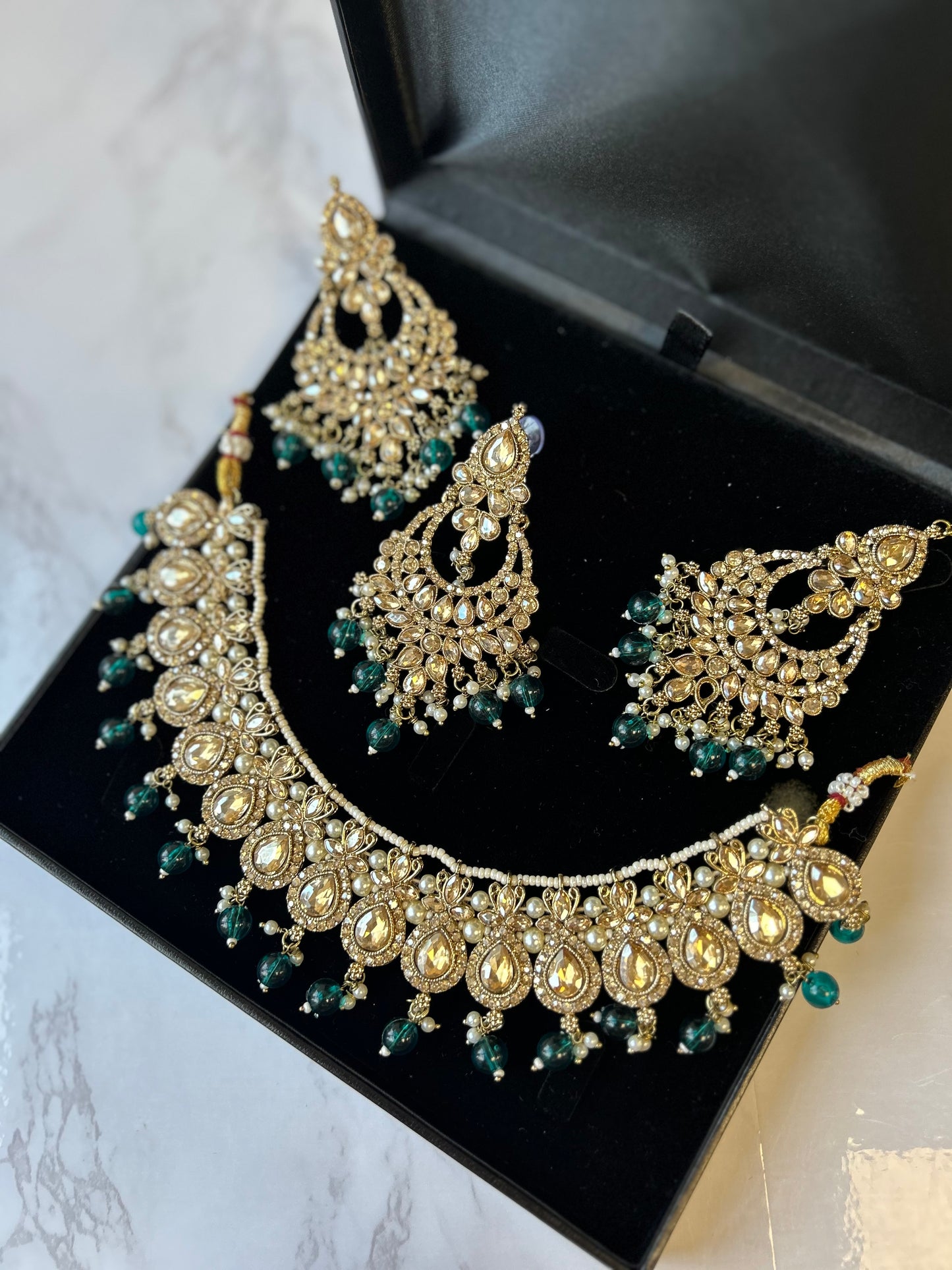 Farah jewellery set~ Dark green