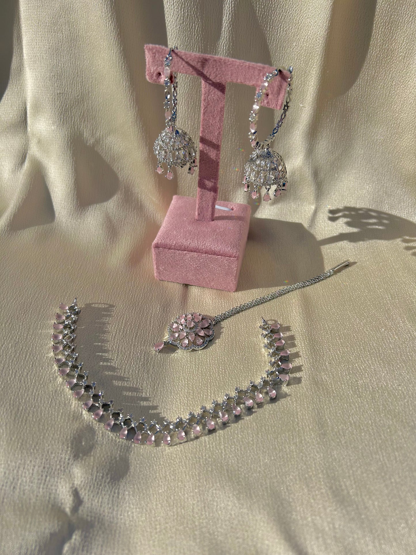 Nadia jewellery set~pink and silver