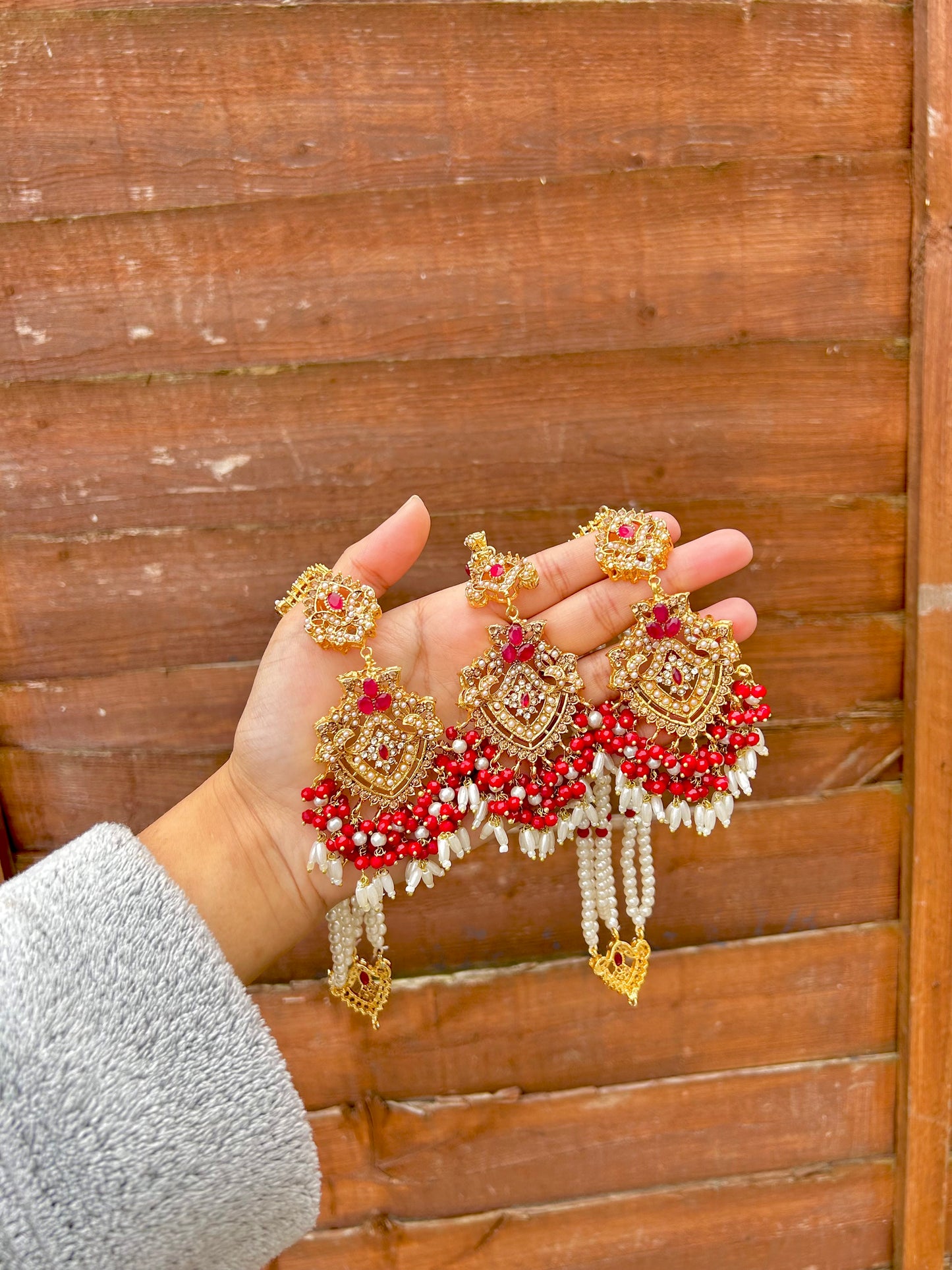 Heeriye earring & tikka set ~Red