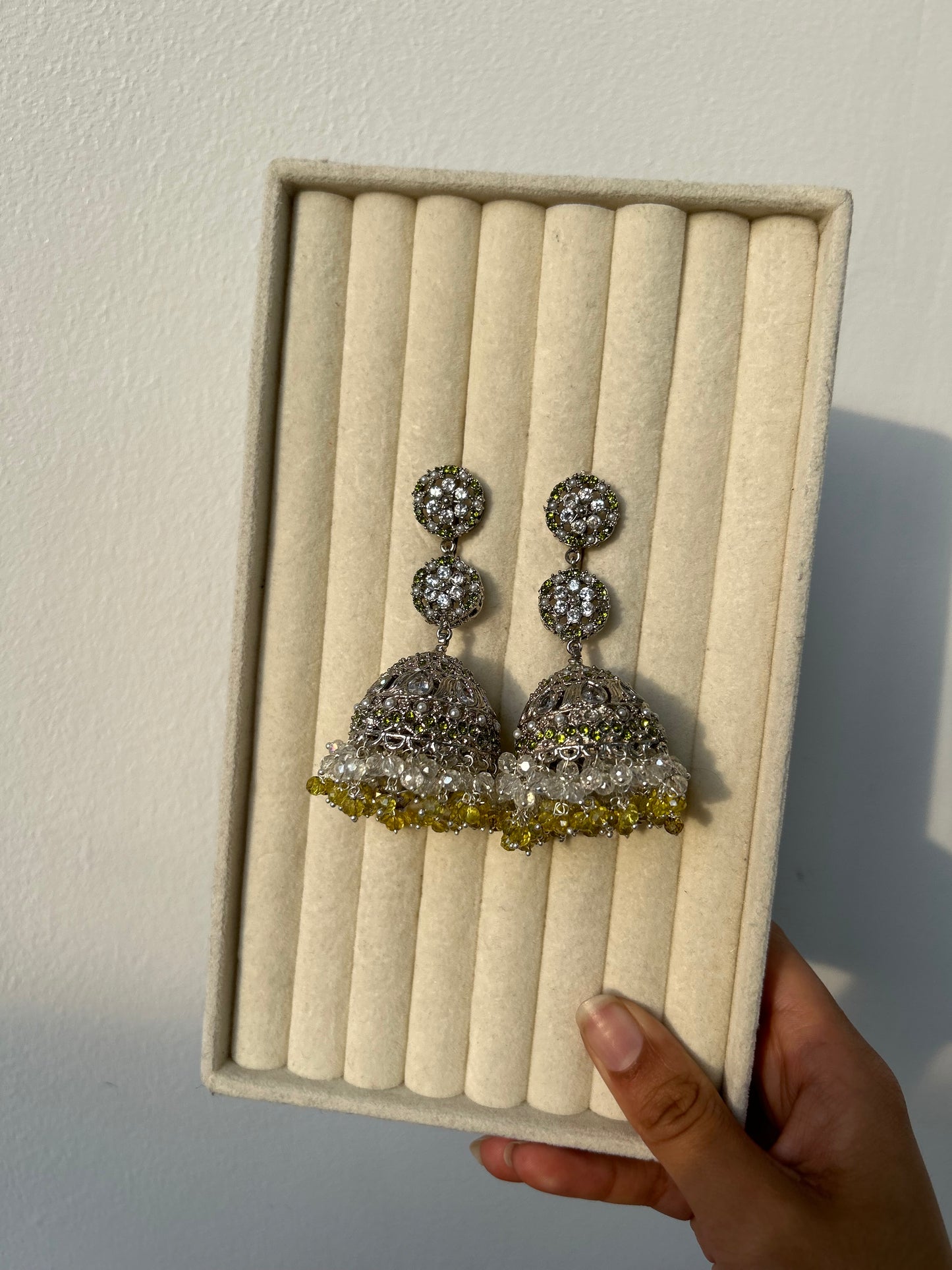 Nafeesa earrings ~ Silver & Green