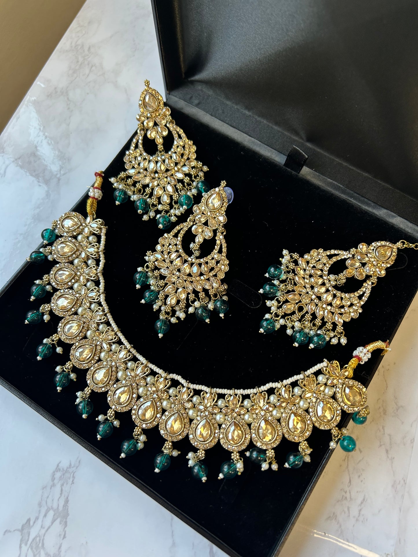 Farah jewellery set~ Dark green