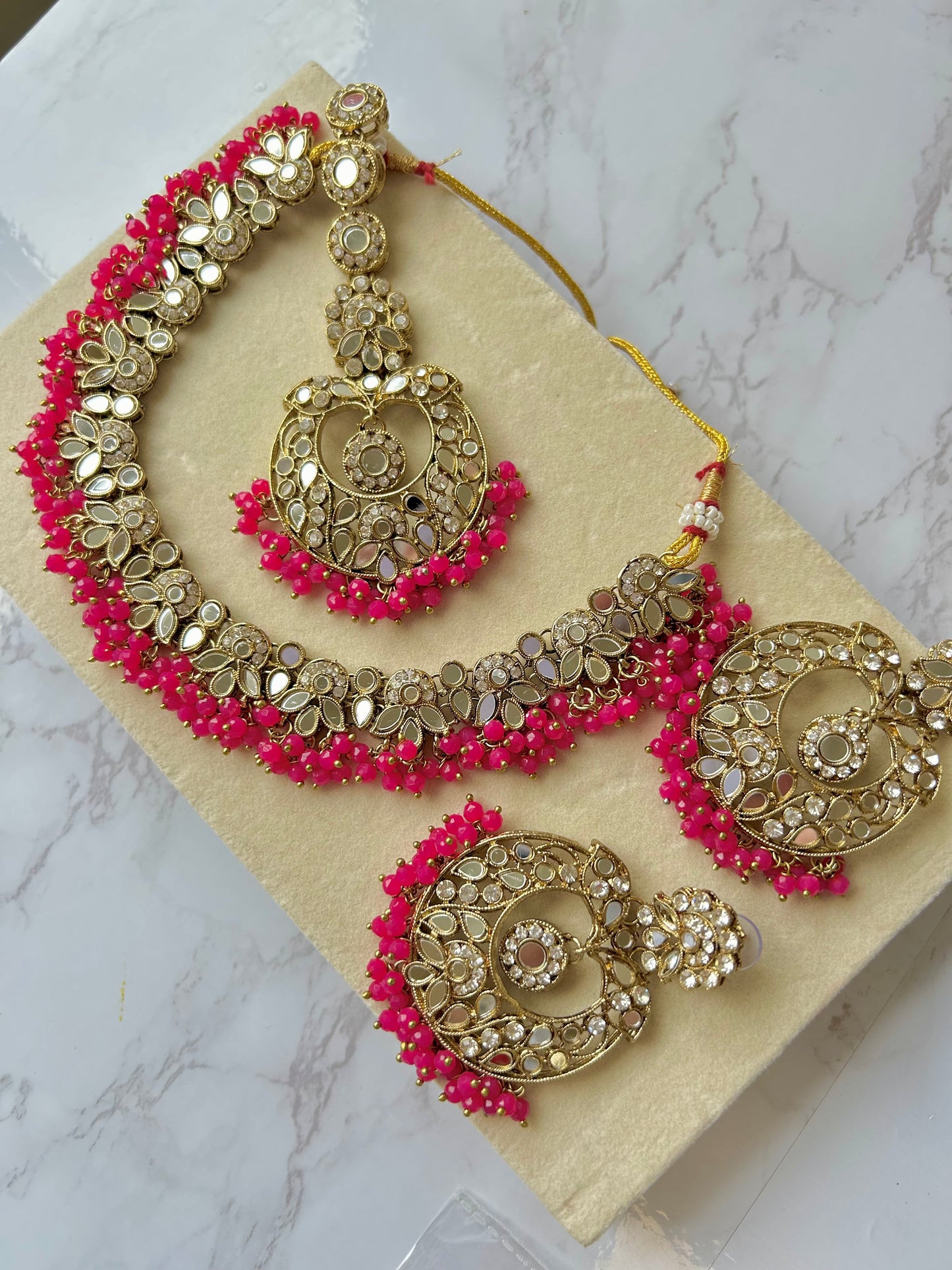 Sofia jewellery set ~Hot pink