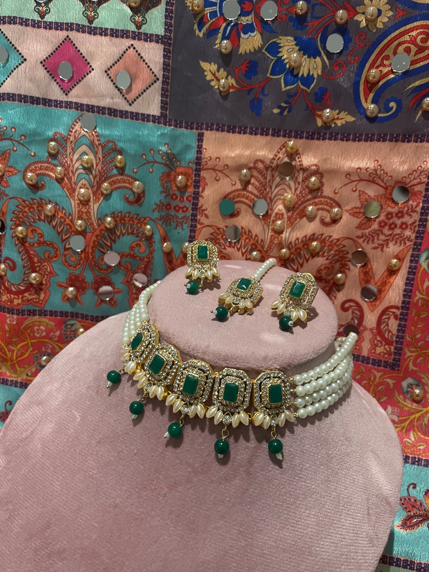 Nusrat jewellery set -Green