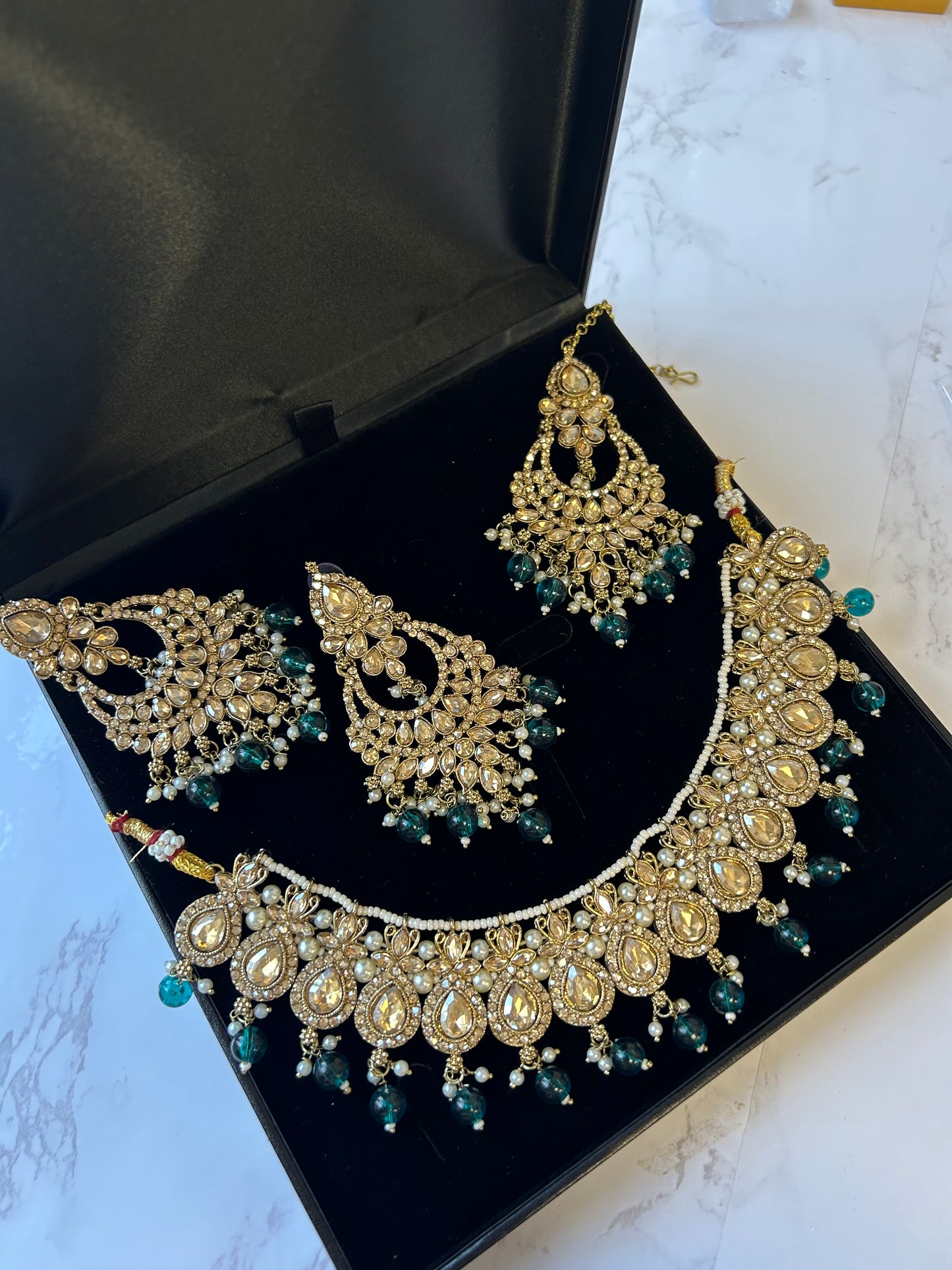 Farah jewellery set~ Dark green