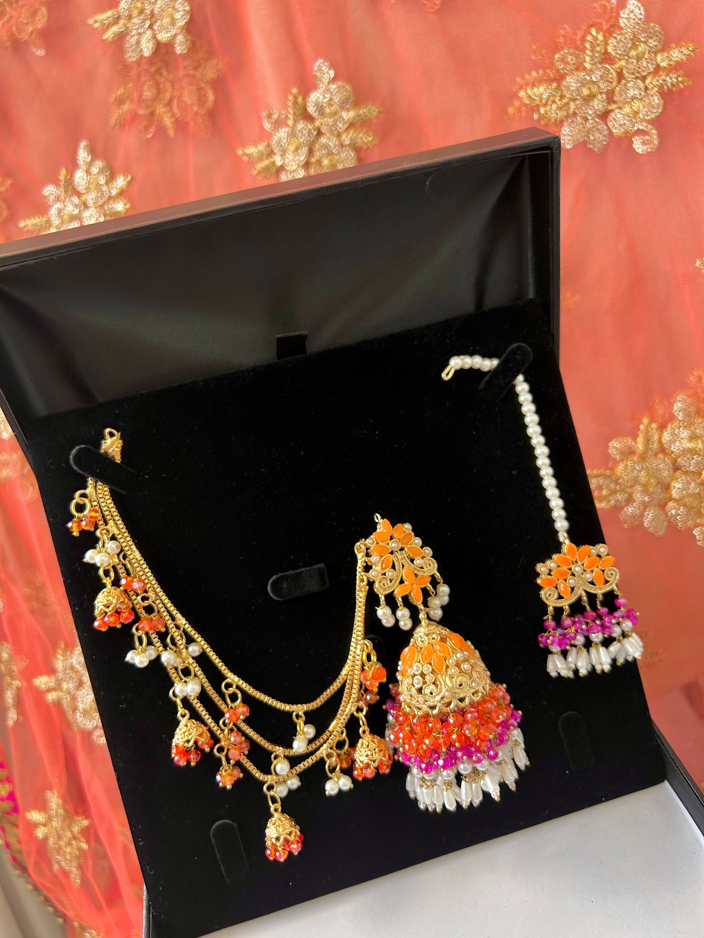 Qudsia earring & tikka set ~Pink & Orange