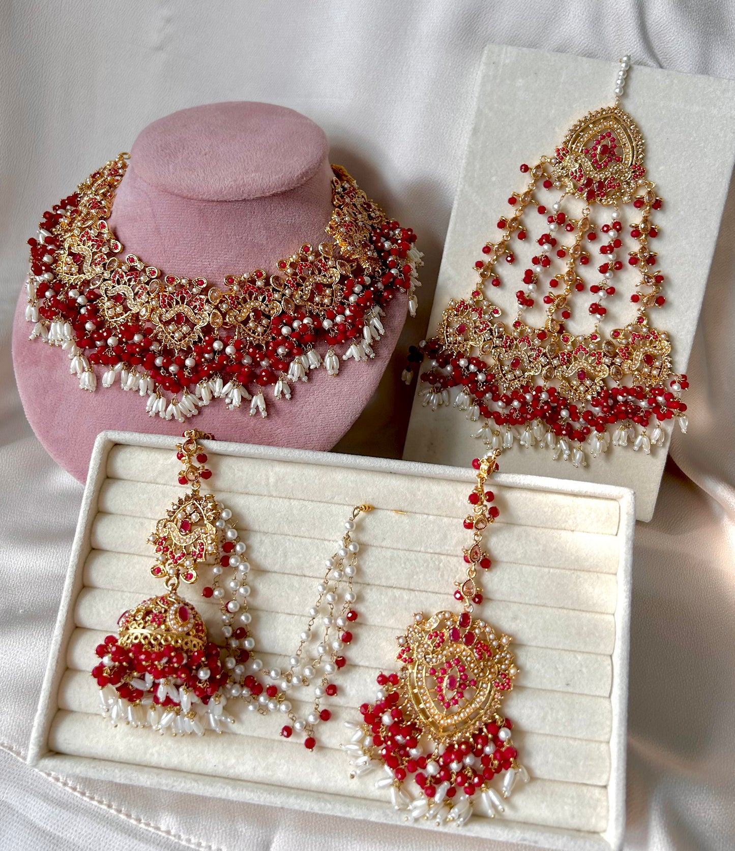 Zahra bridal set ~ Classic Red & Champagne