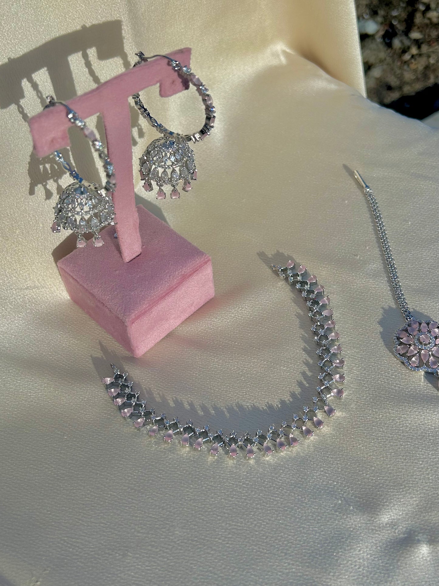 Nadia jewellery set~pink and silver