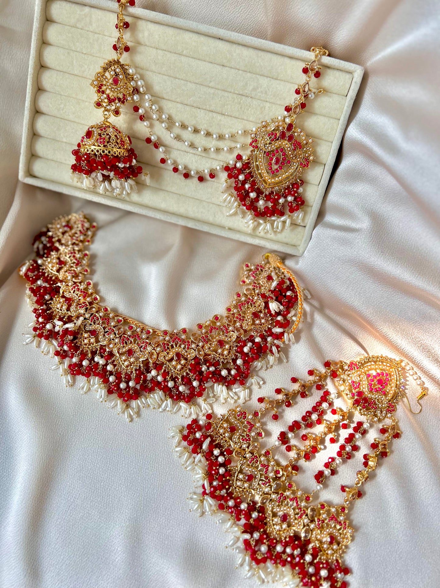 Zahra bridal set ~ Classic Red & Champagne