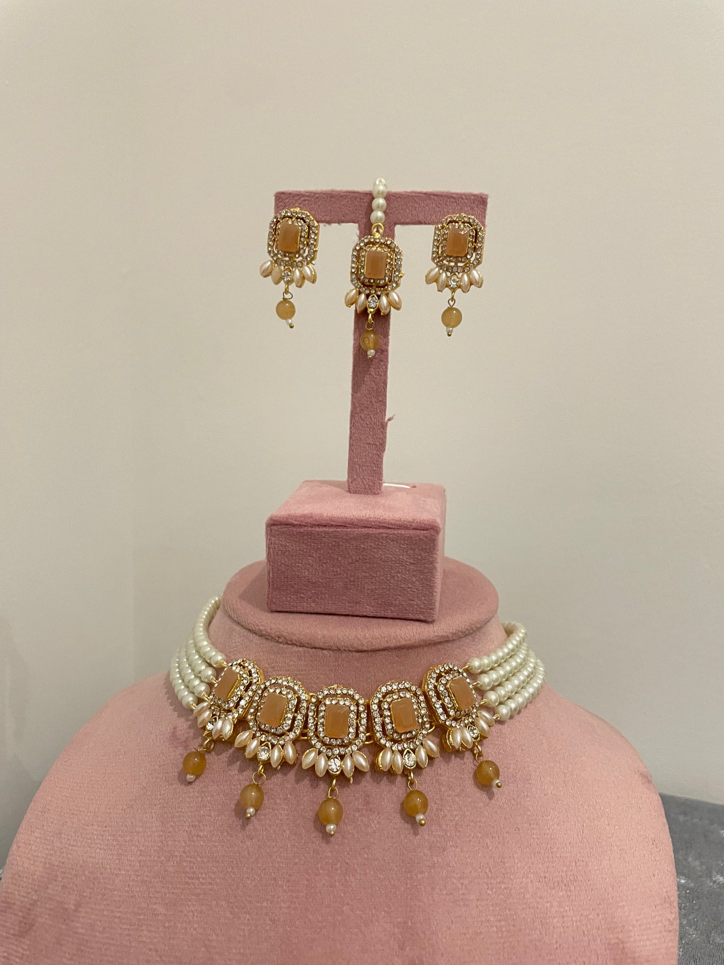 Nusrat jewellery set -Peachy champagne