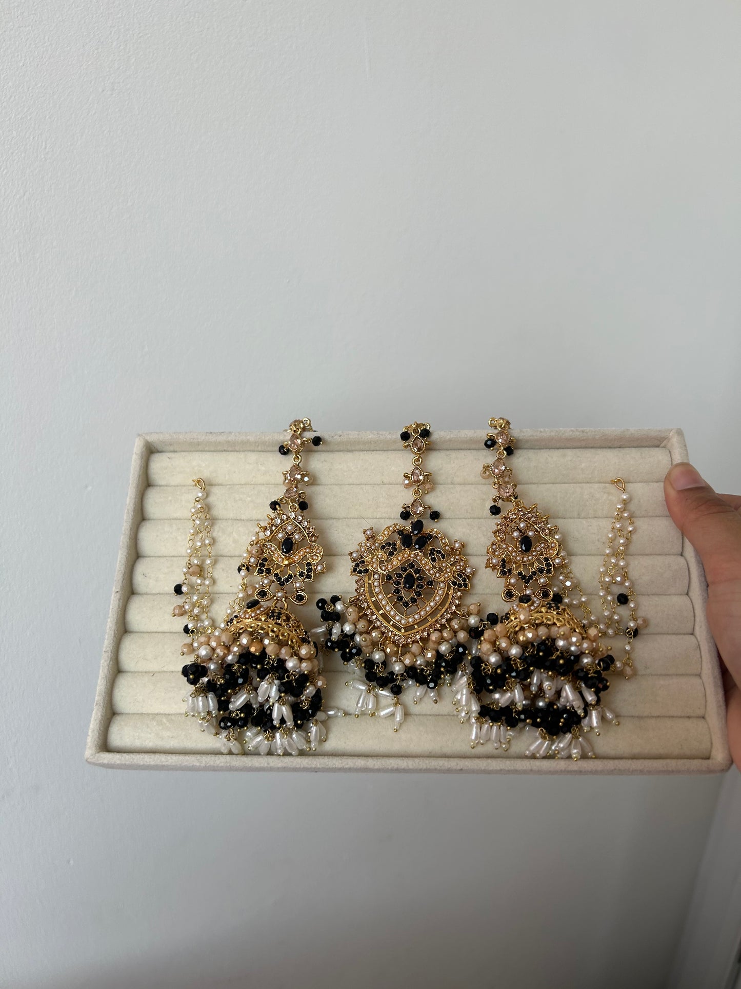 Hadia earring & tikka set ~ Black & Gold