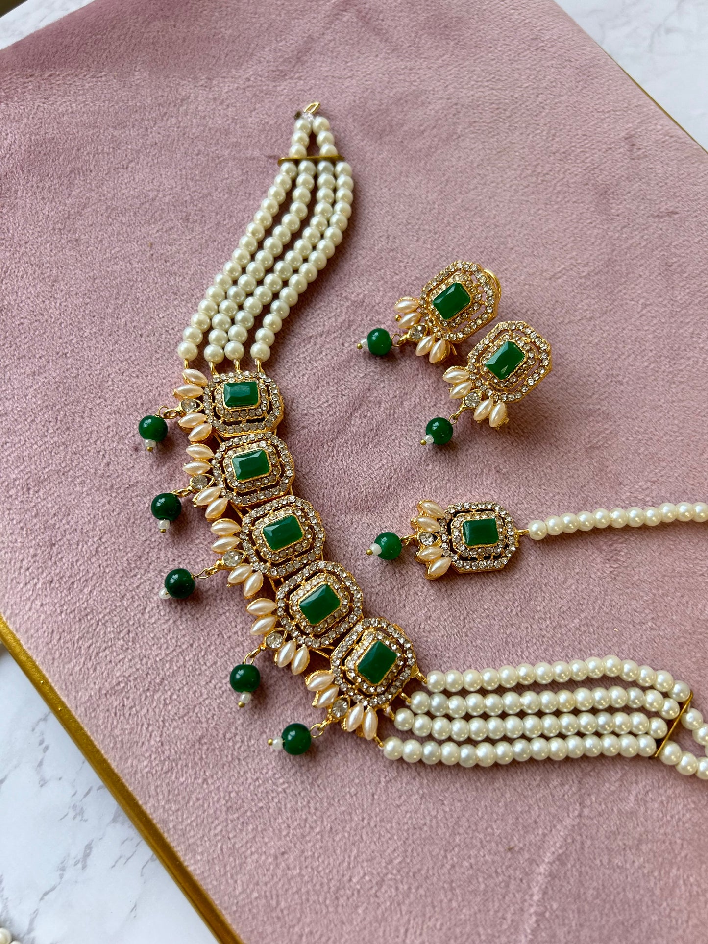 Nusrat jewellery set -Green