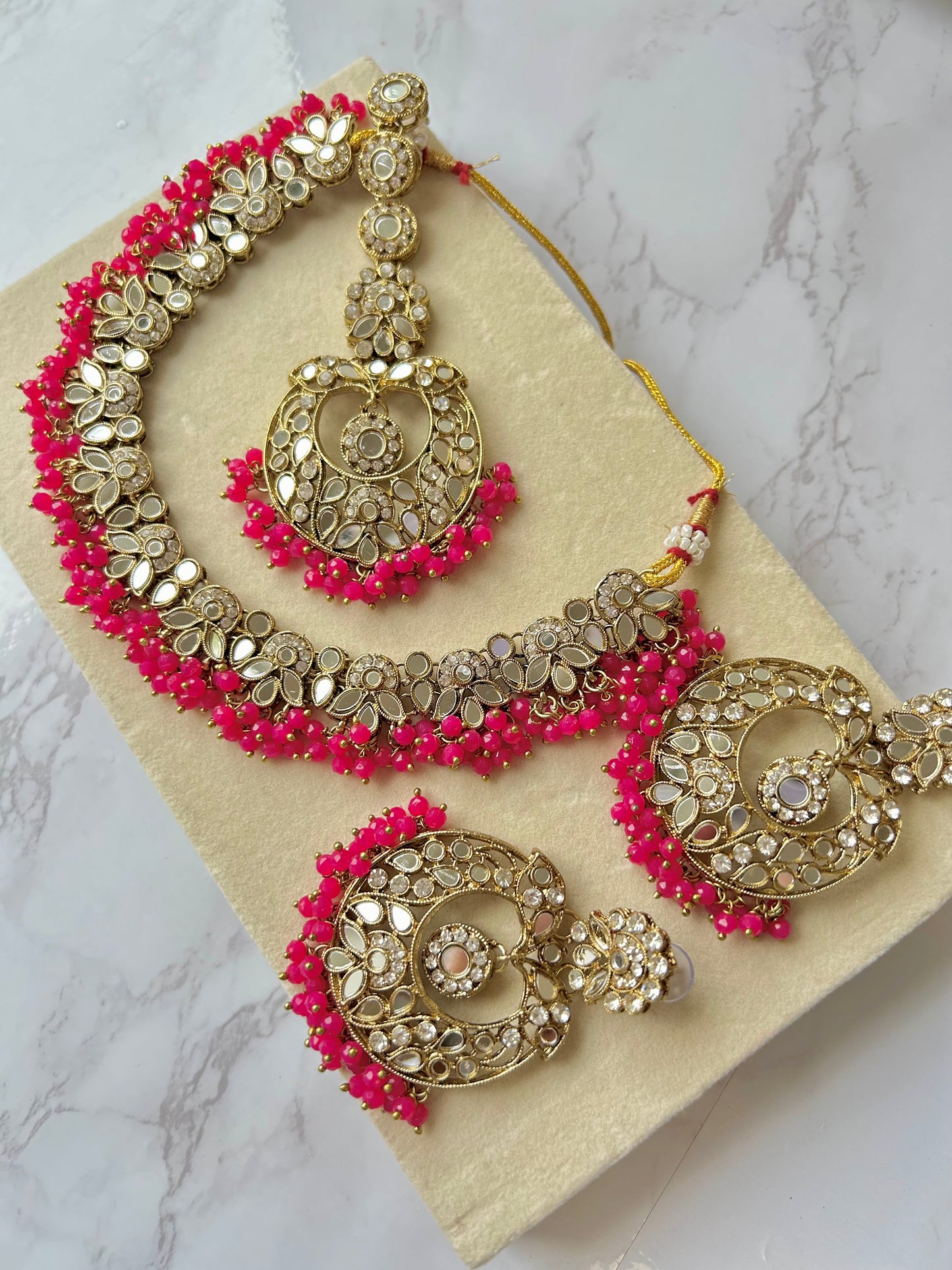 Sofia jewellery set ~Hot pink