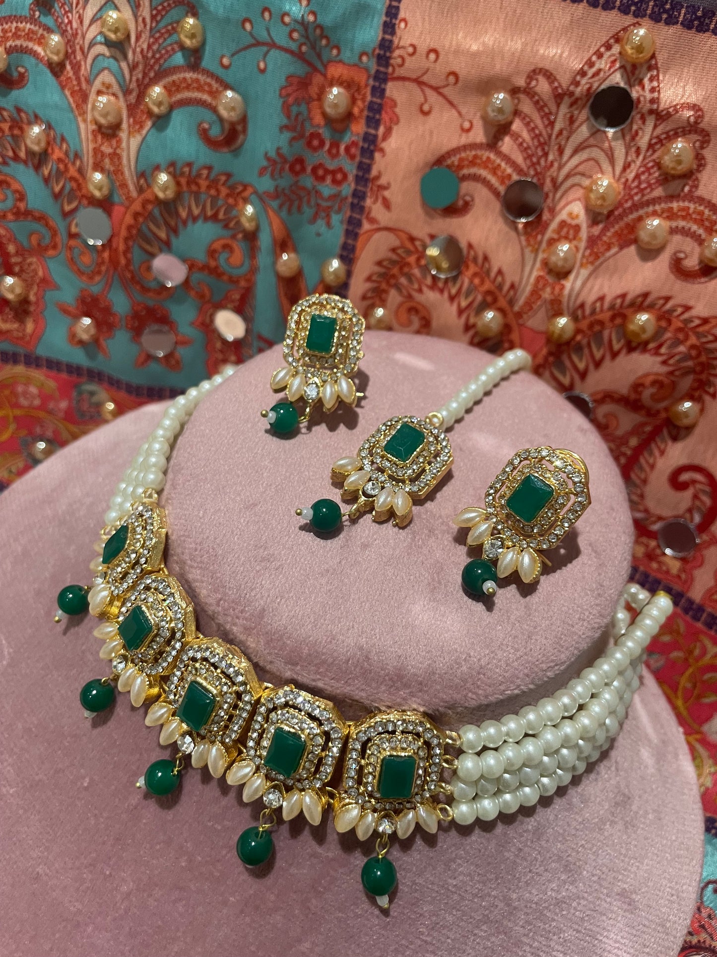 Nusrat jewellery set -Green