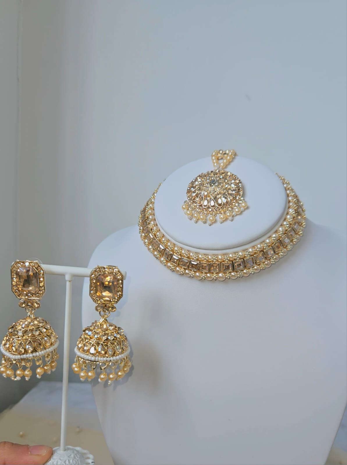 Ambreen set ~ Gold