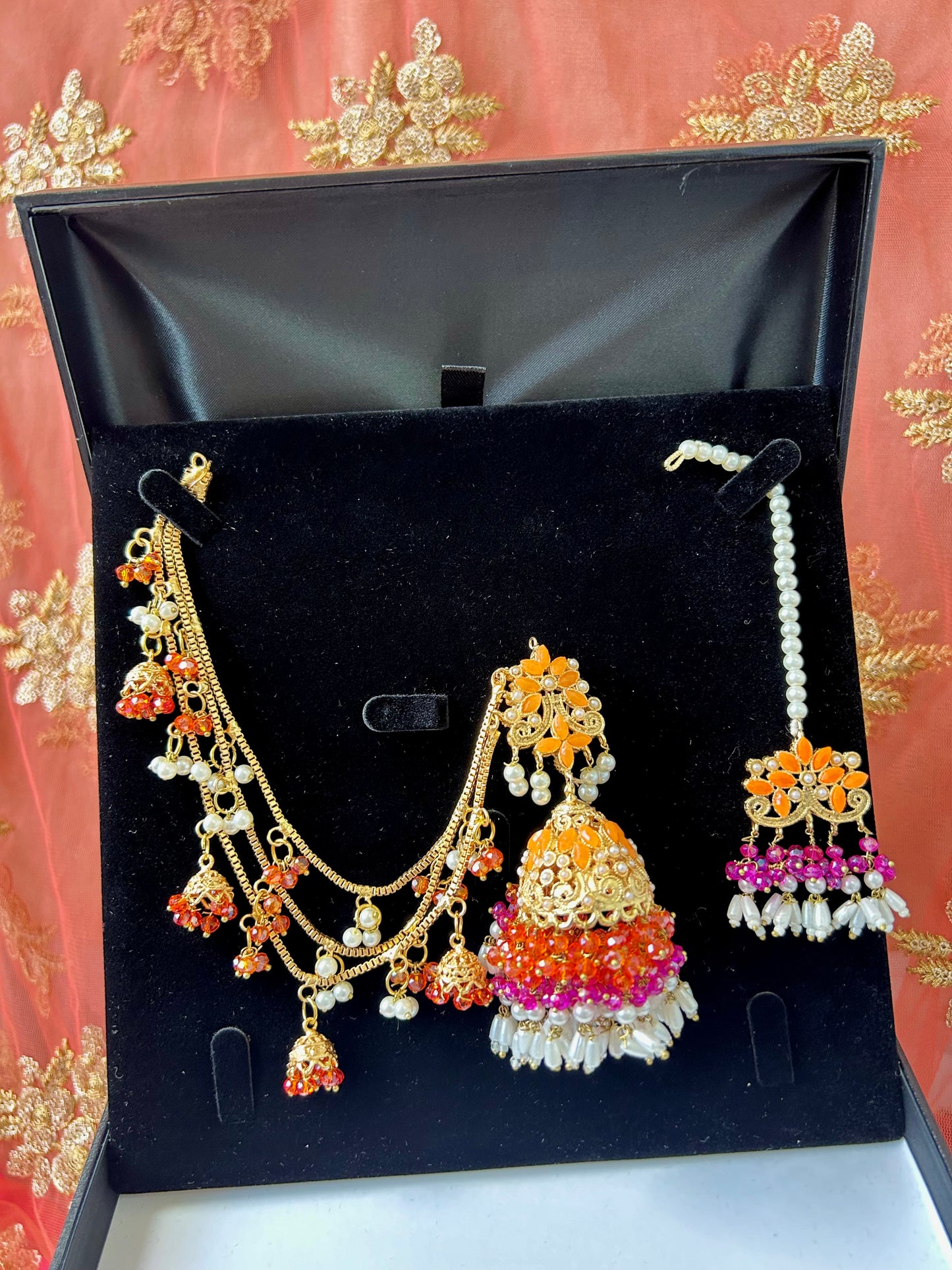 Qudsia earring & tikka set ~Pink & Orange