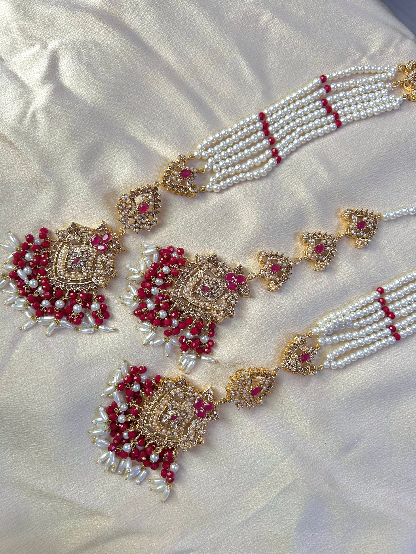 Heeriye earring & tikka set ~Red