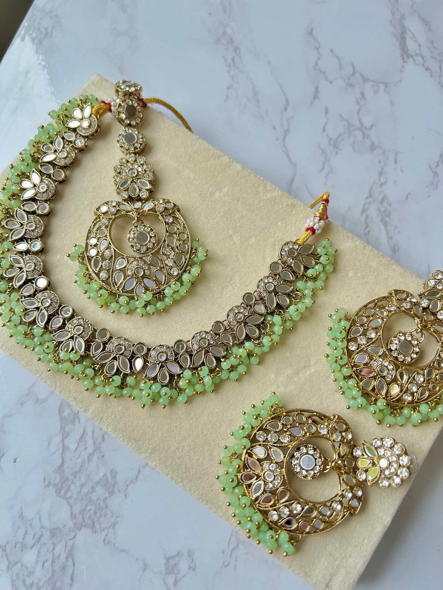 Sofia jewellery set ~ mint green