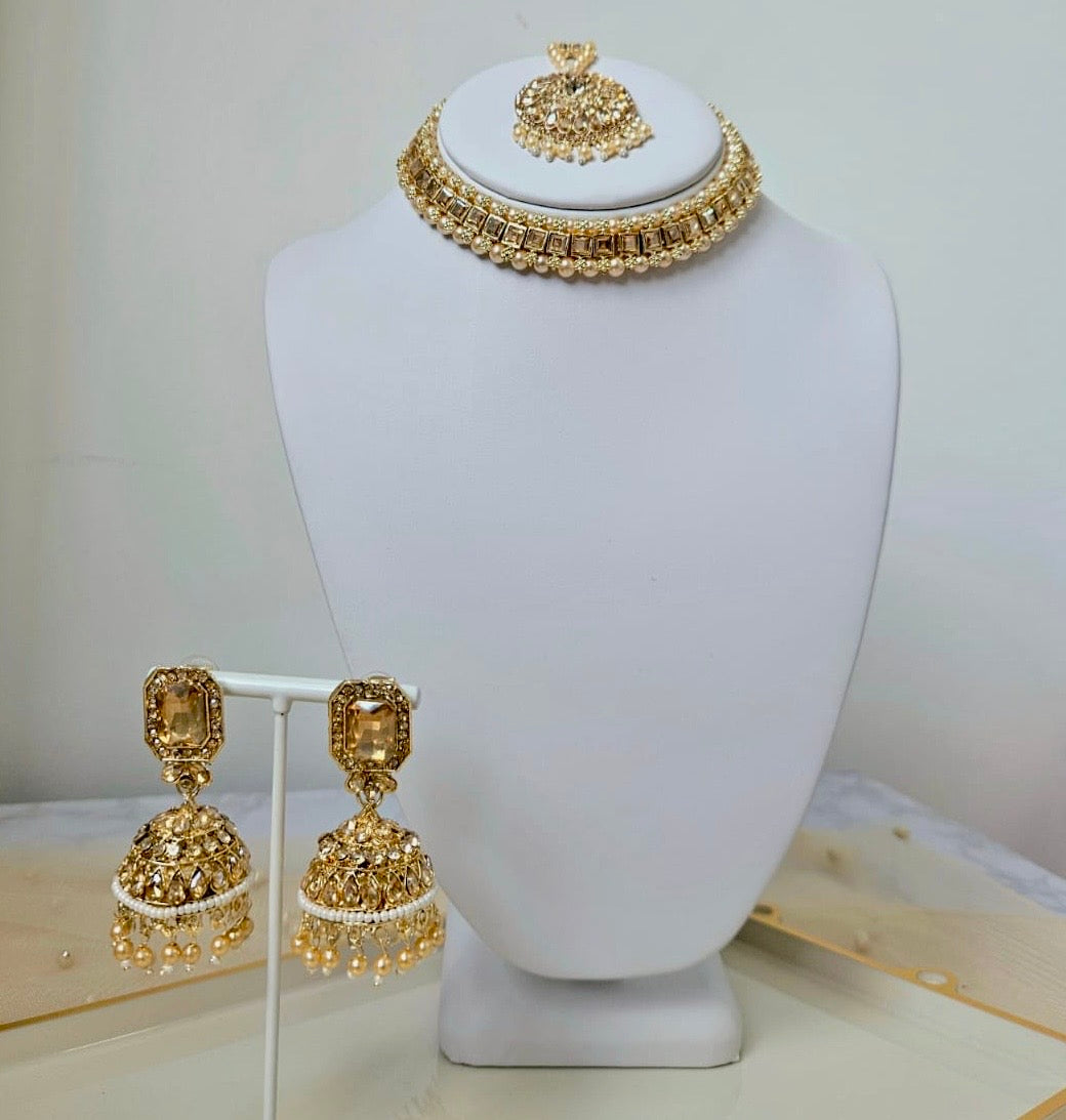 Ambreen set ~ Gold