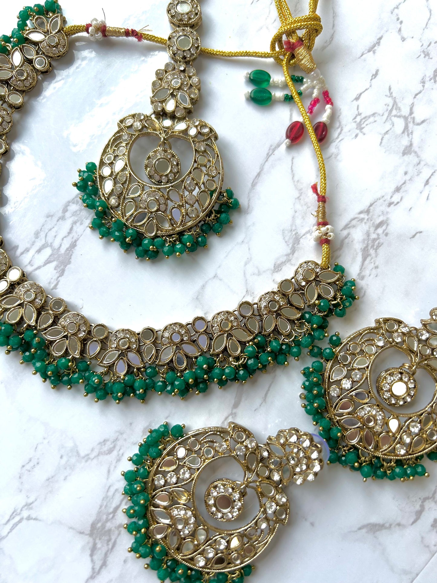 Sofia jewellery set ~ Dark green