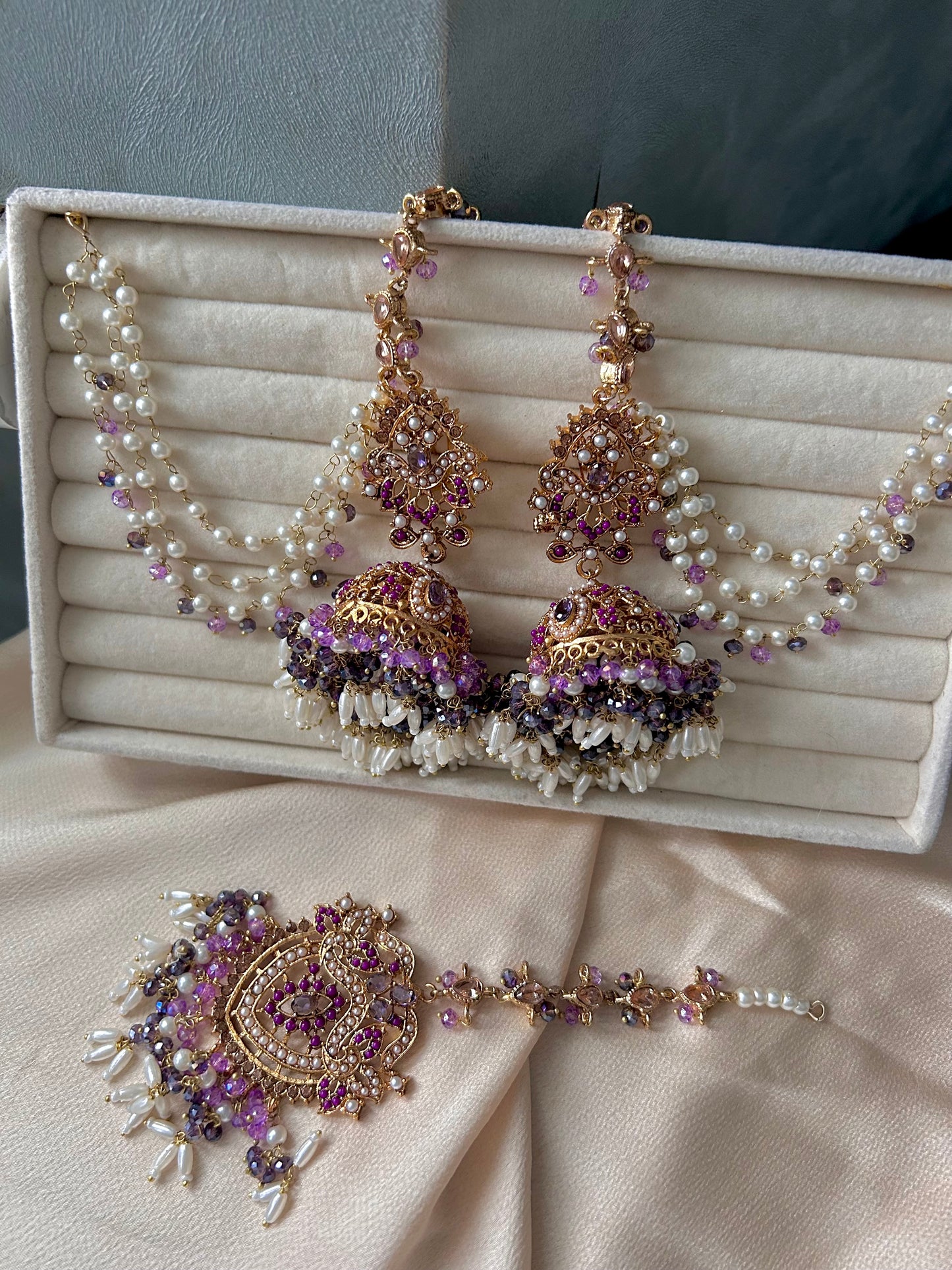 Hadia earring & tikka set ~ Purple