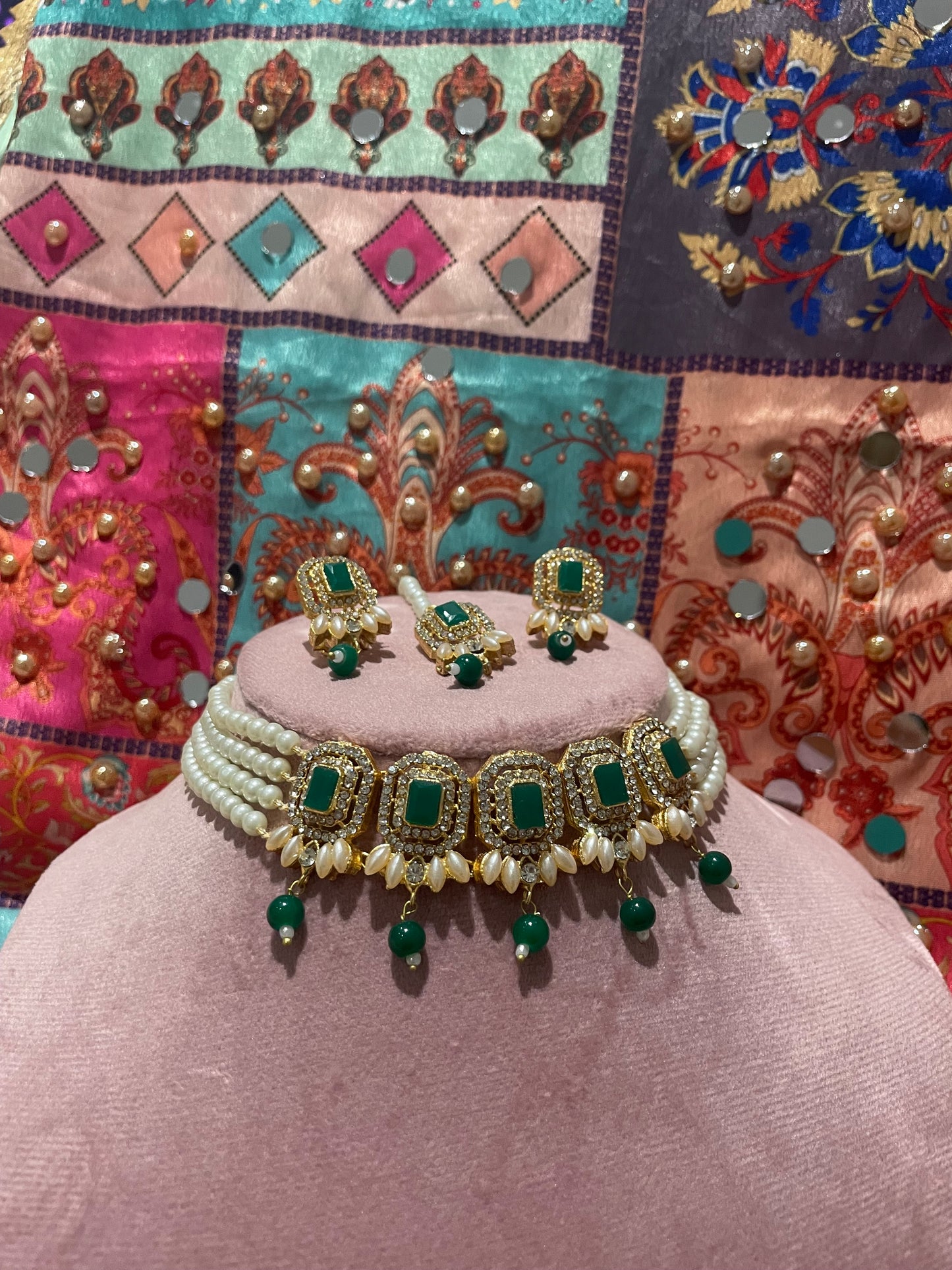 Nusrat jewellery set -Green