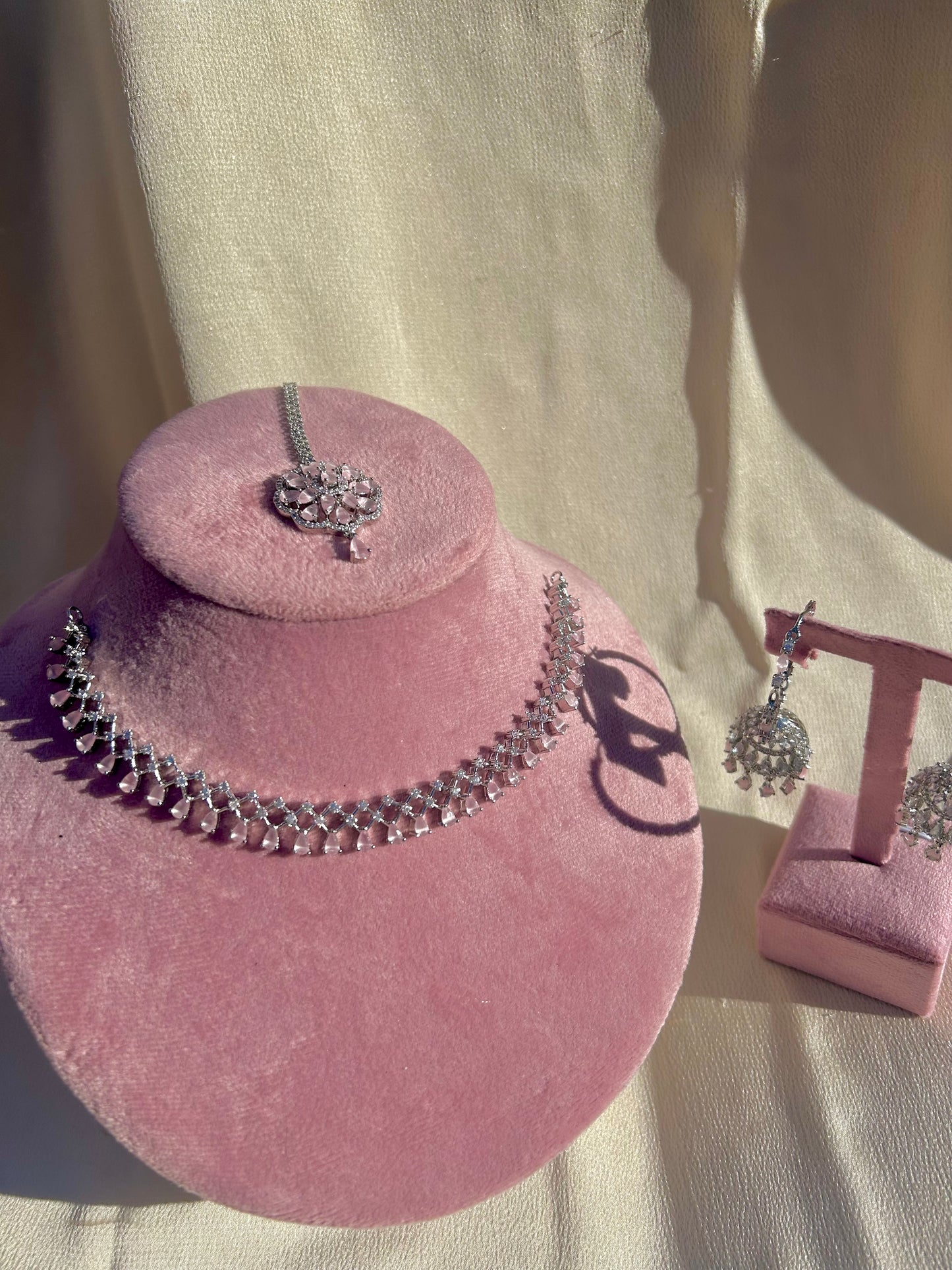 Nadia jewellery set~pink and silver