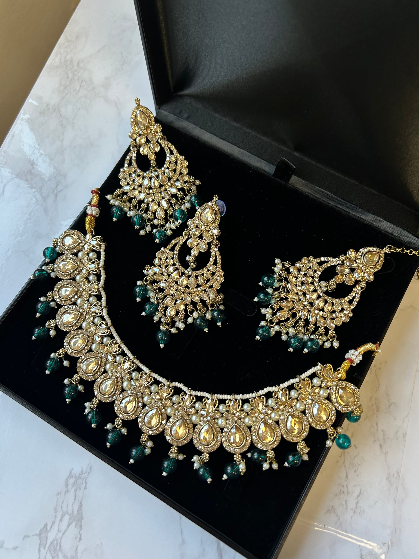 Farah jewellery set~ Dark green