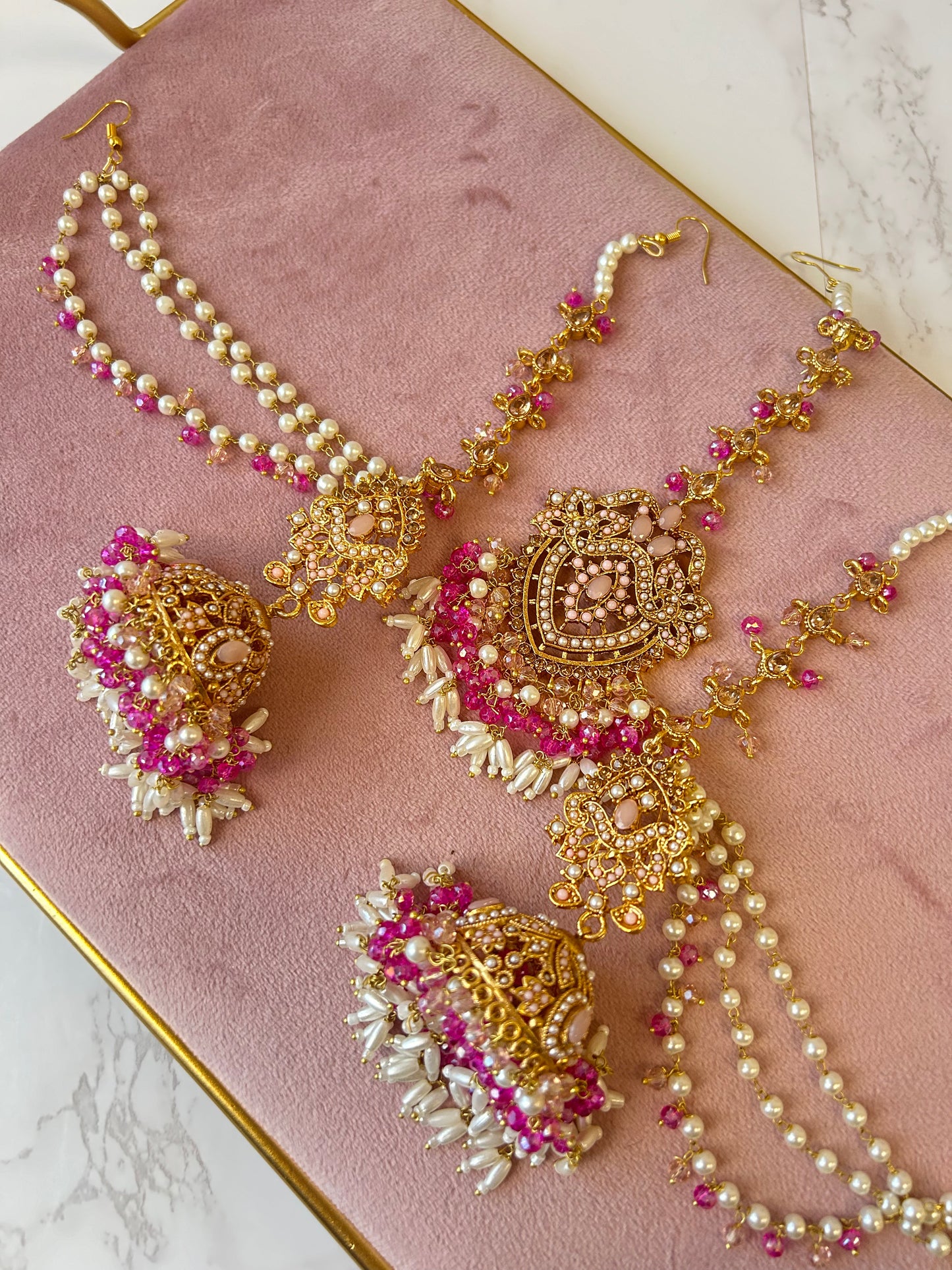 Hadia earring & tikka set ~ fuschia & pink