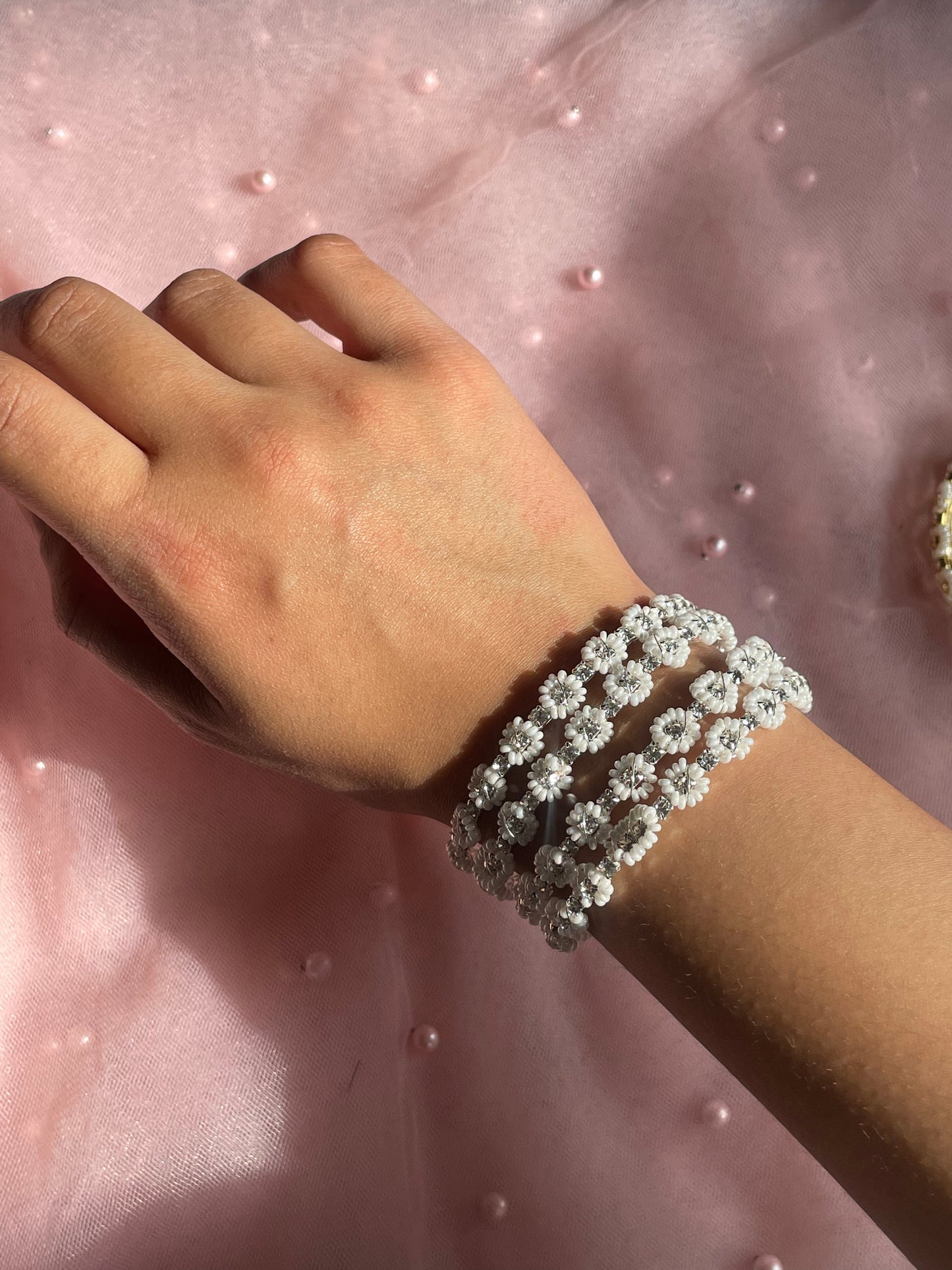 Yussra daisy bangles~ silver