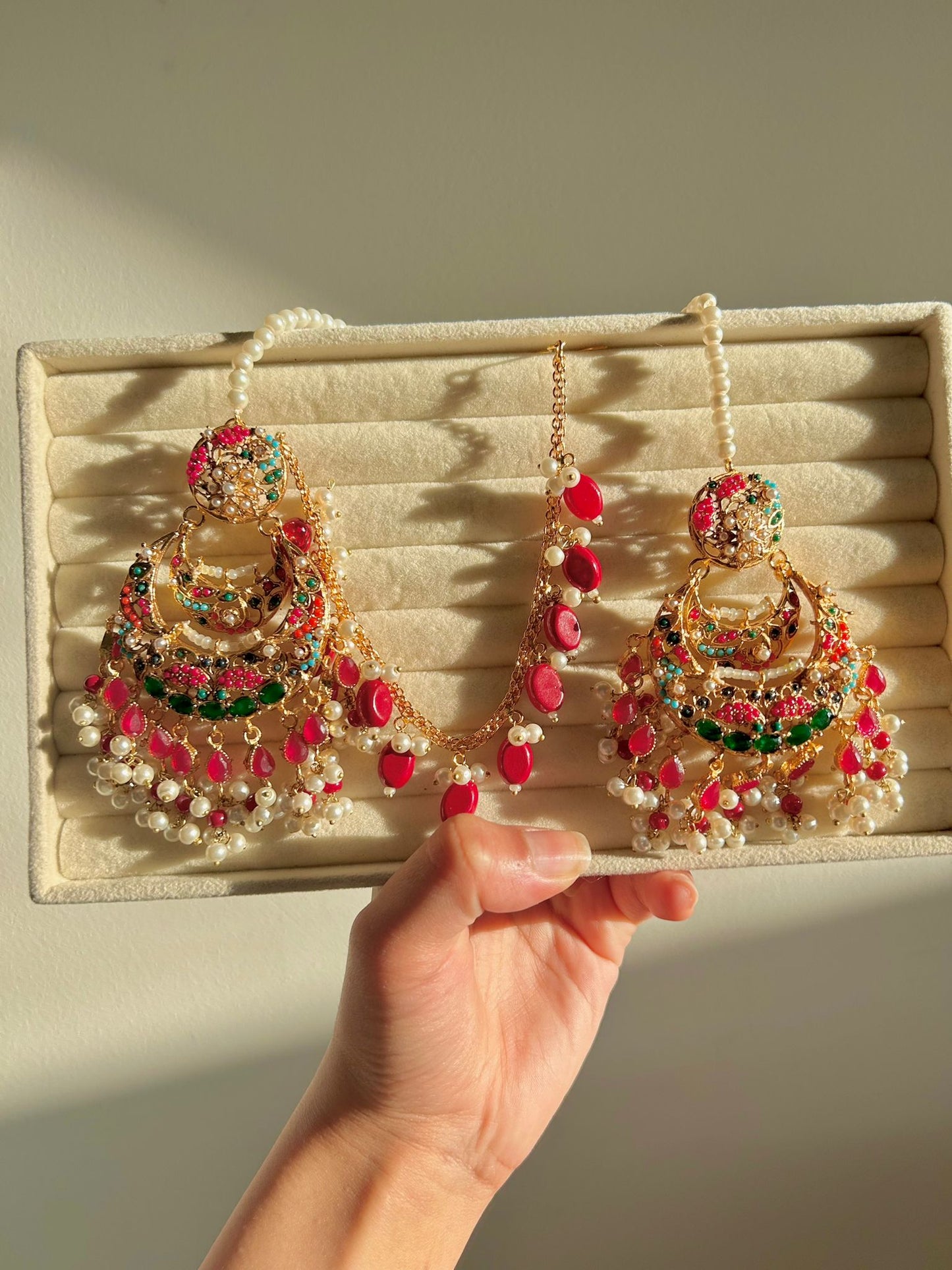 Zayna earring & tika set ~ Red