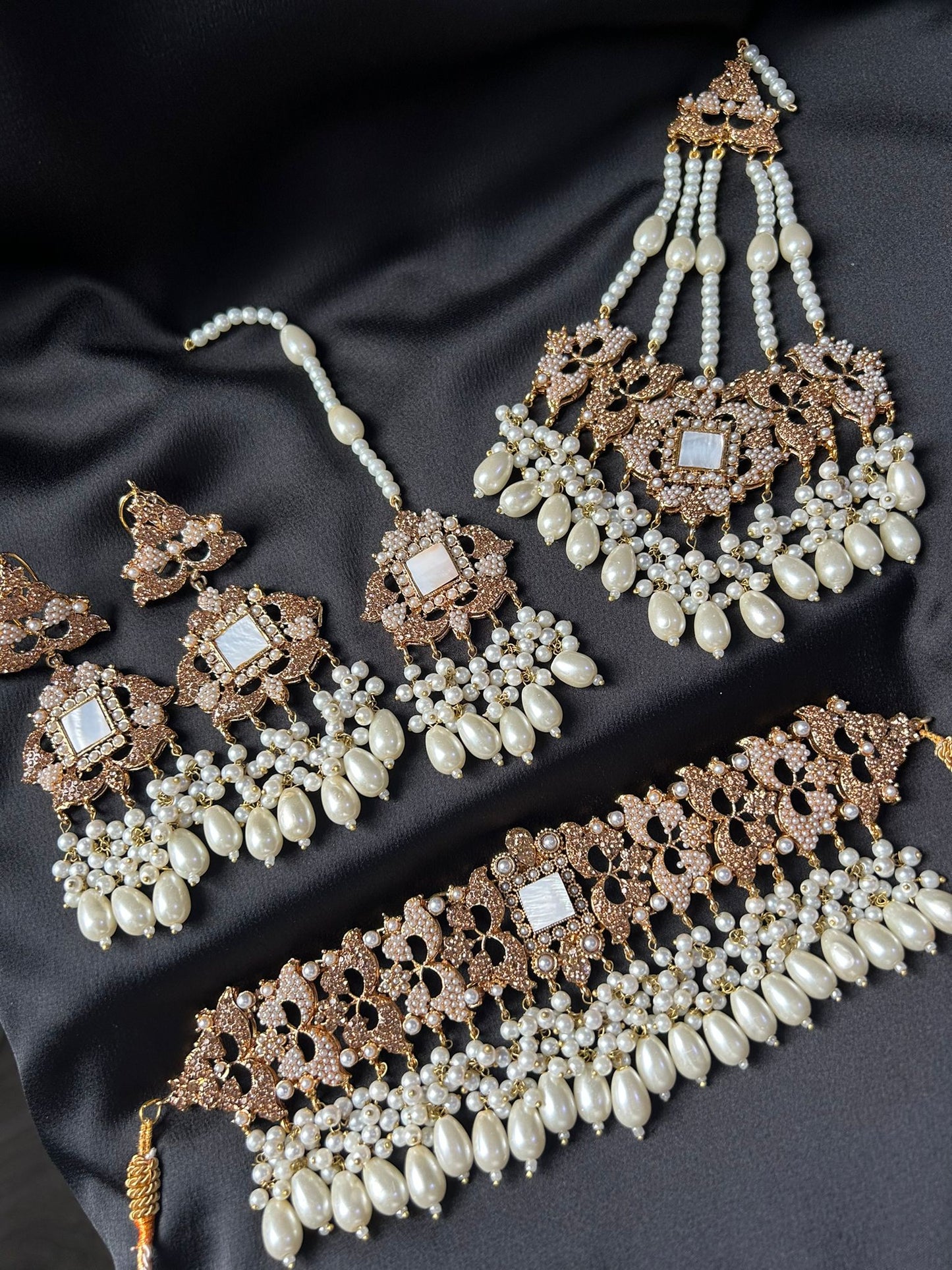 Mahida bridal set ~ Pearl