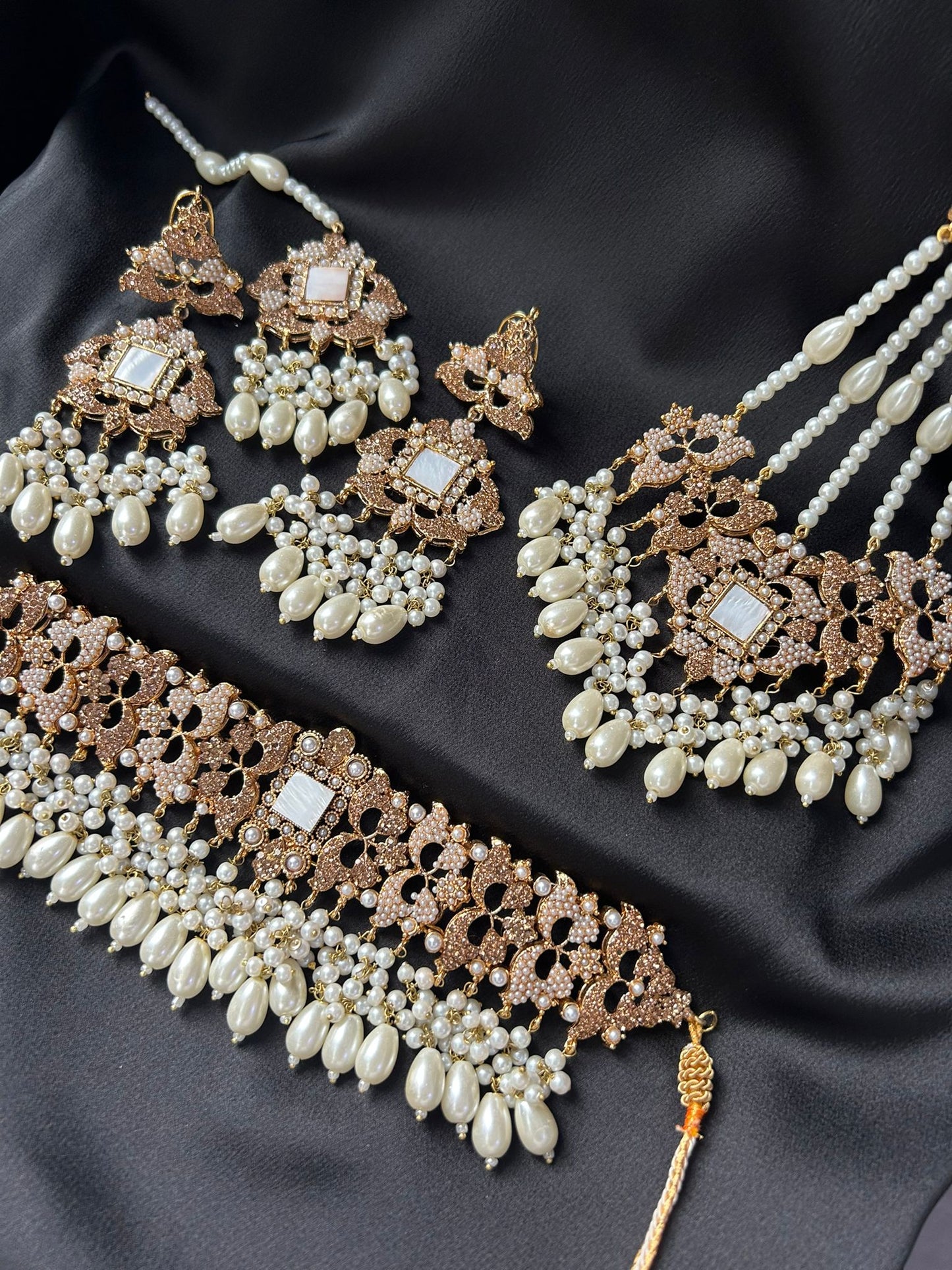 Mahida bridal set ~ Pearl