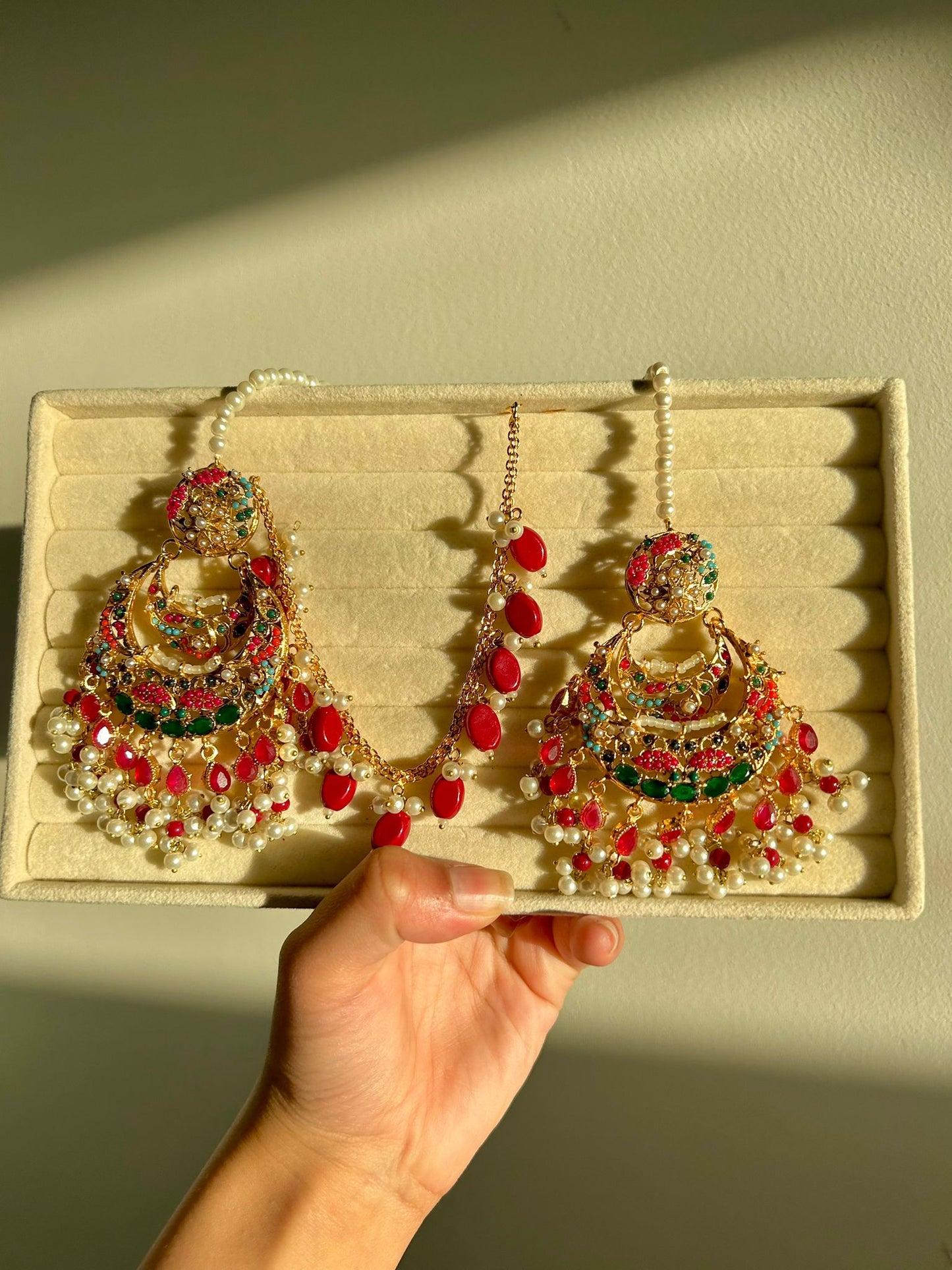 Zayna earring & tika set ~ Red