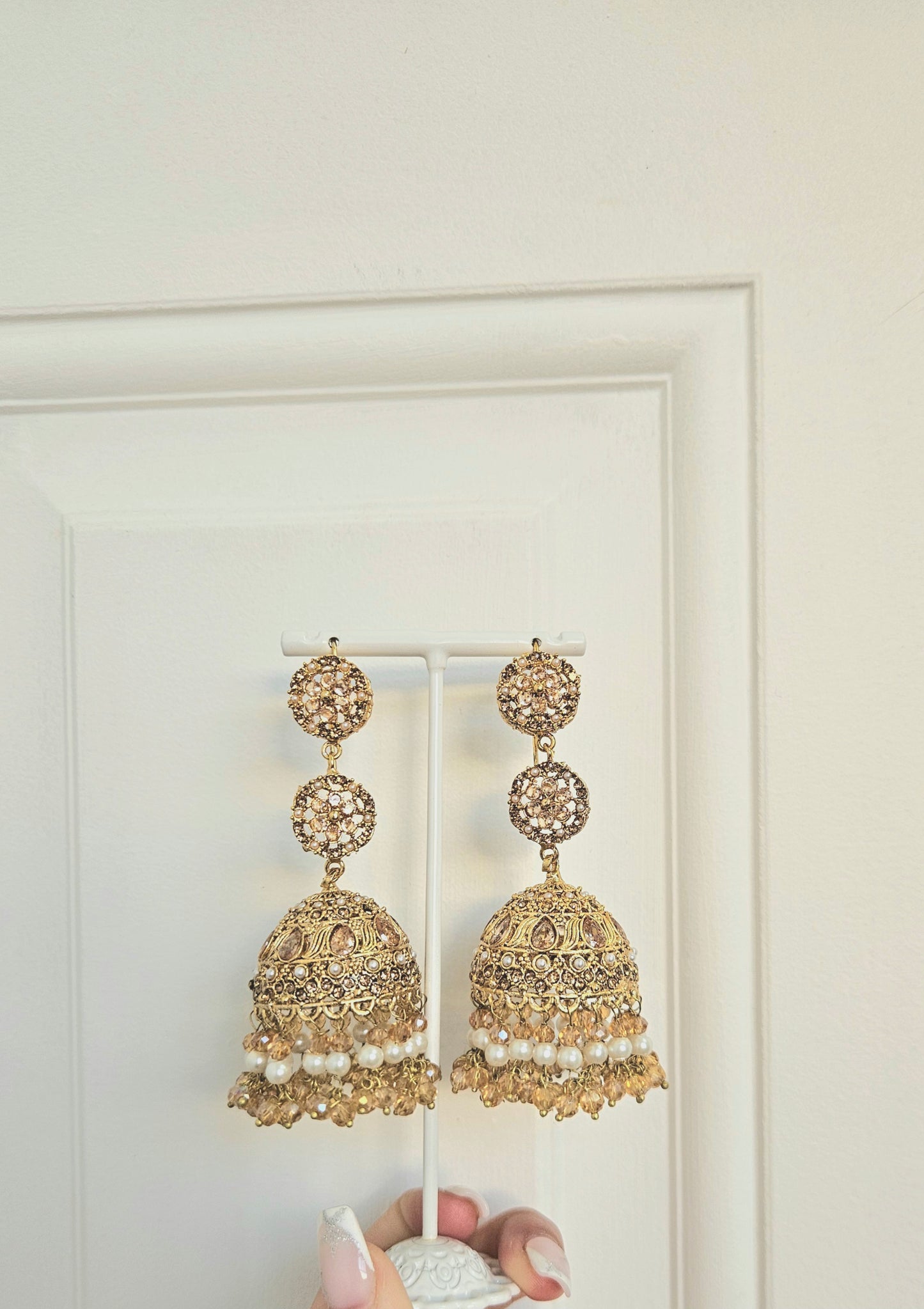 Nafeesa earrings ~ Champagne