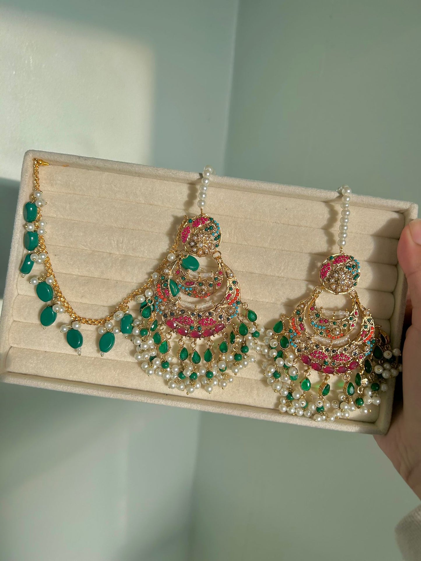 Zayna earring & tikka set ~ green