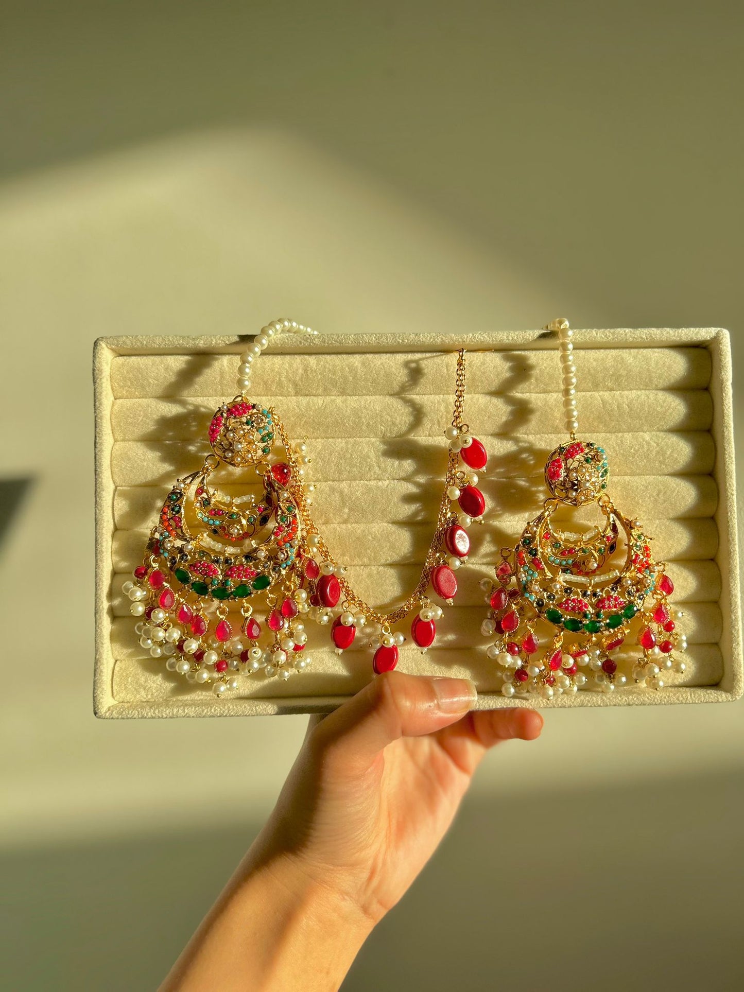 Zayna earring & tika set ~ Red