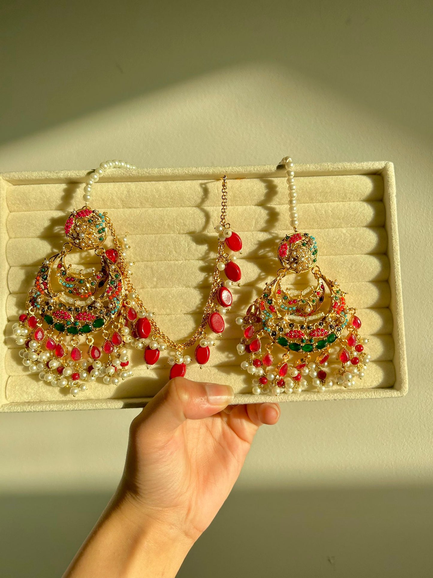 Zayna earring & tika set ~ Red