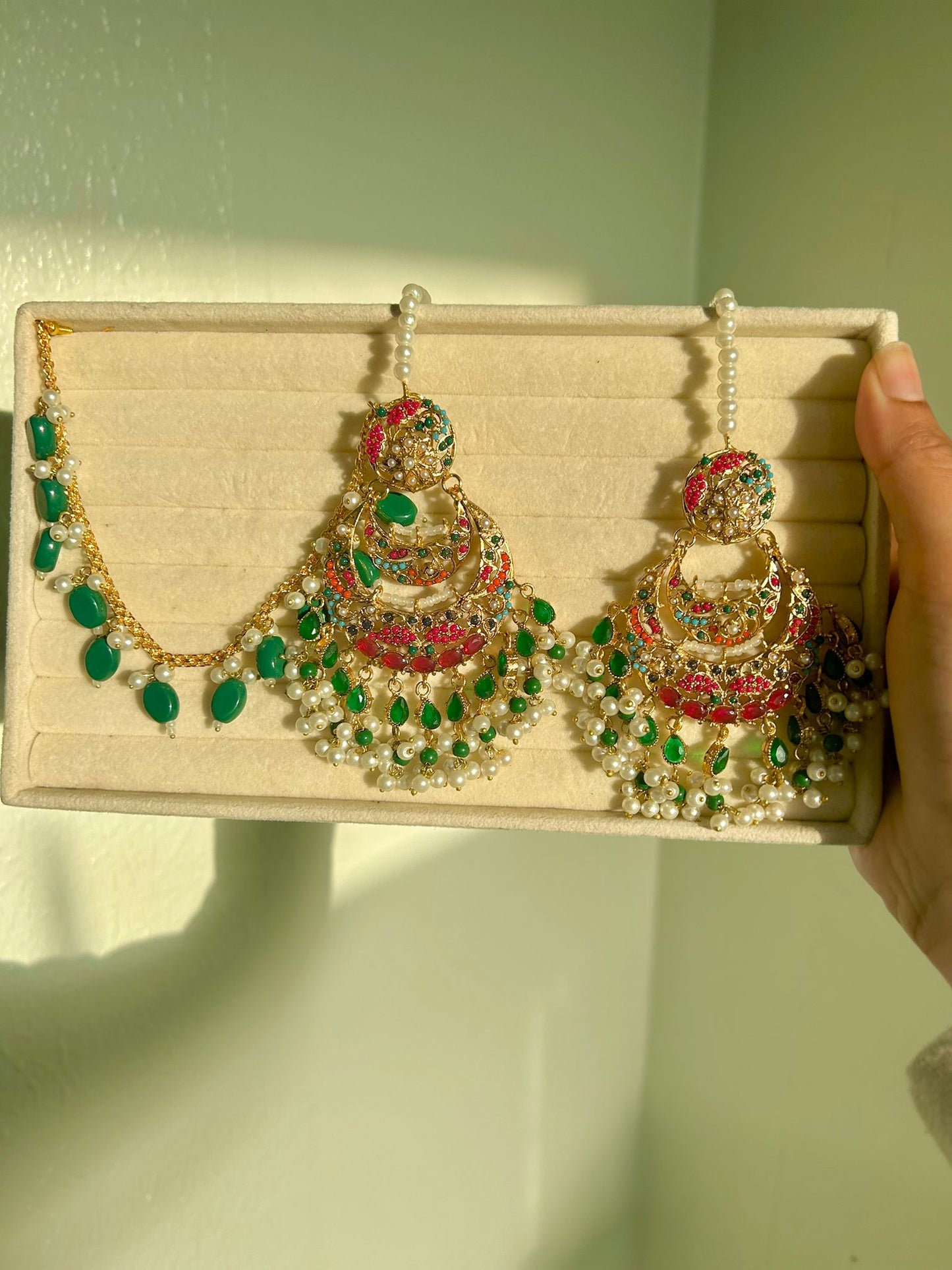 Zayna earring & tikka set ~ green