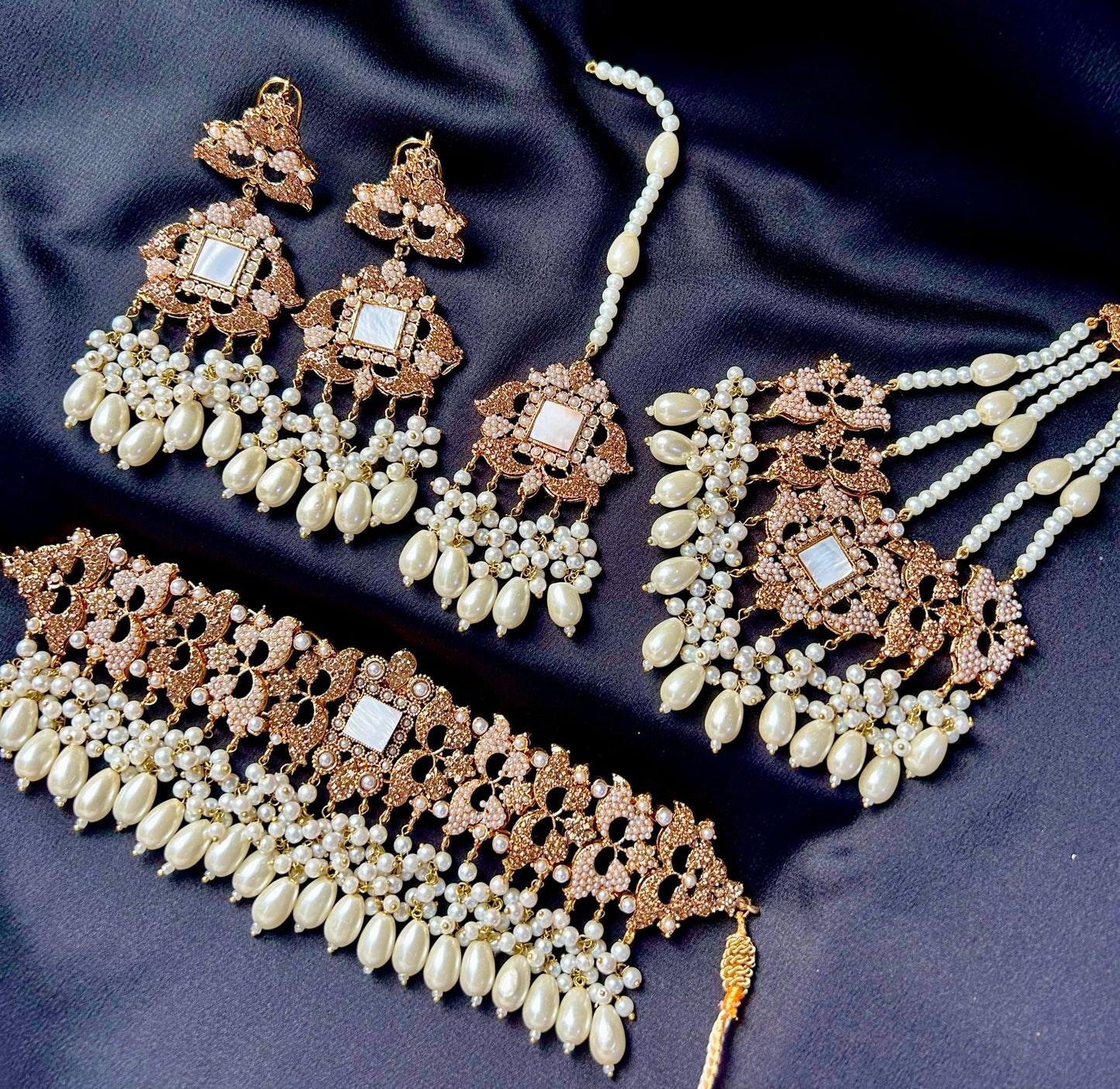 Mahida bridal set ~ Pearl