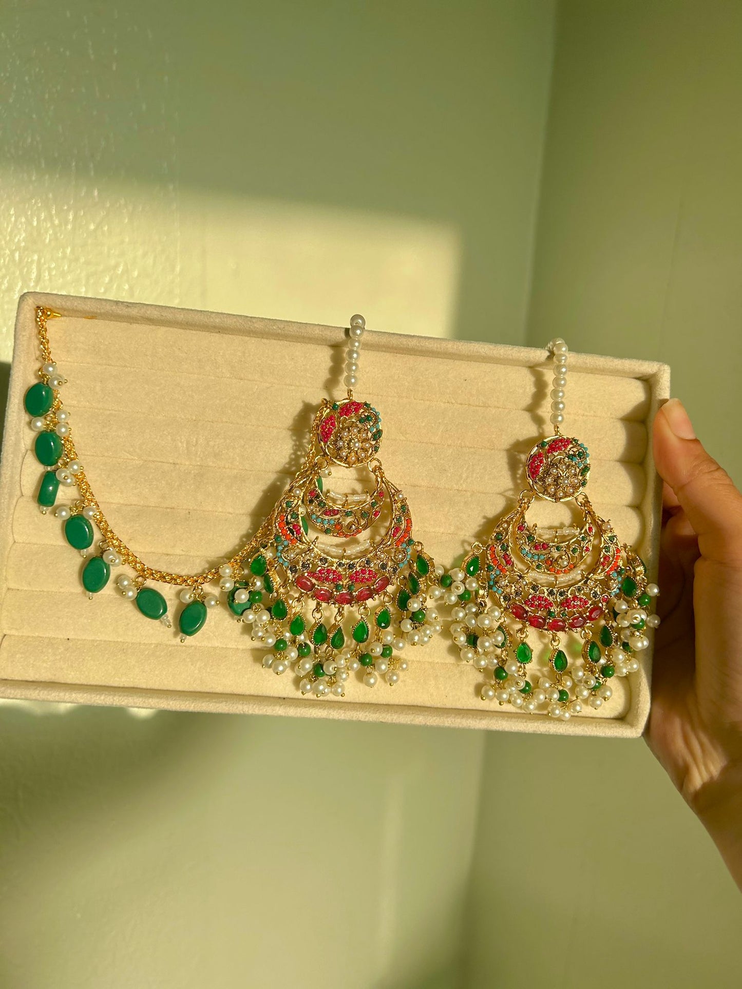 Zayna earring & tikka set ~ green