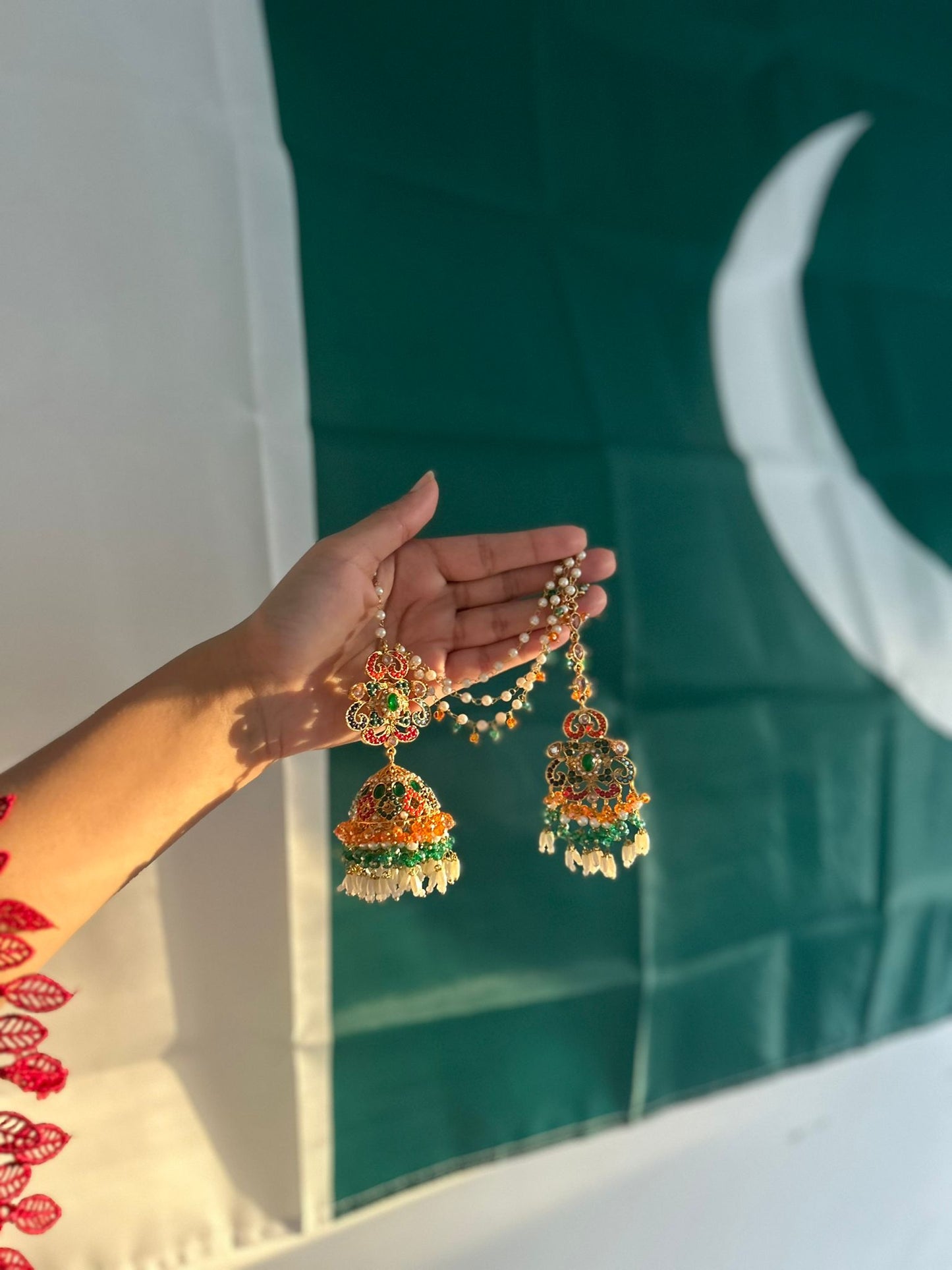 Amna earring & tikka set ~ Green&Orange